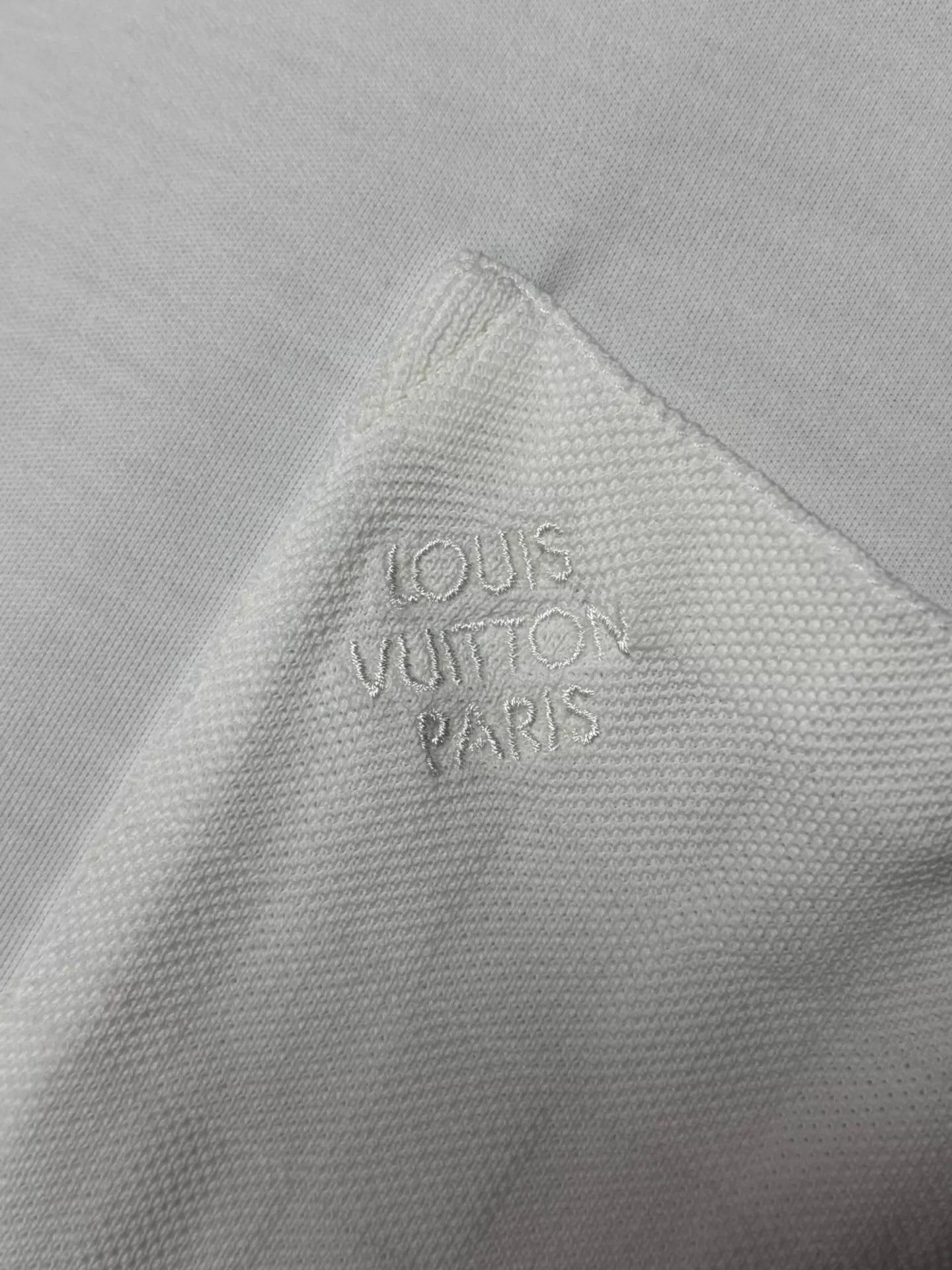 Louis Vuitton LV White Short Sleeve Tee M Size US M / EU 48-50 / 2 - 4 Thumbnail