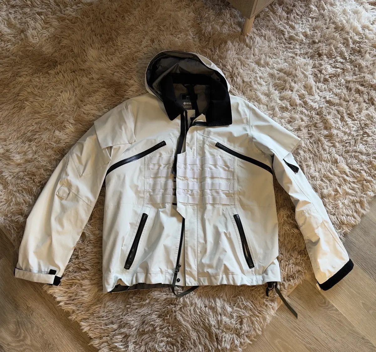 Acronym Acronym J1wts-gt size xs Size US XS / EU 42 / 0 - 1 Thumbnail