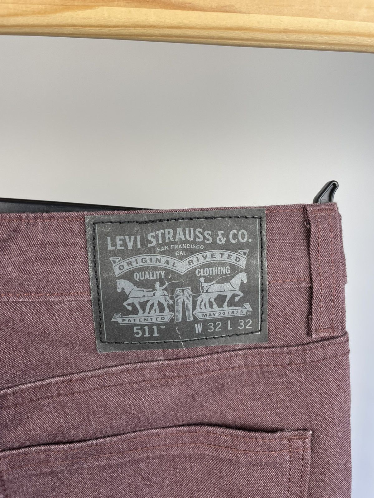Designer × Levi's Levi’s 511 vintage burgundy jeans w 32 L32 Size US 32 / EU 48 - 8 Thumbnail