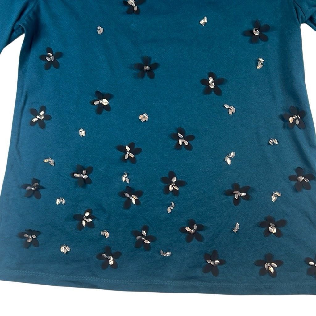 Ann Taylor Ann Taylor Teal Short Sleeve Top S Floral Sequin Appliqué Ba Size S / US 4 / IT 40 - 3 Thumbnail