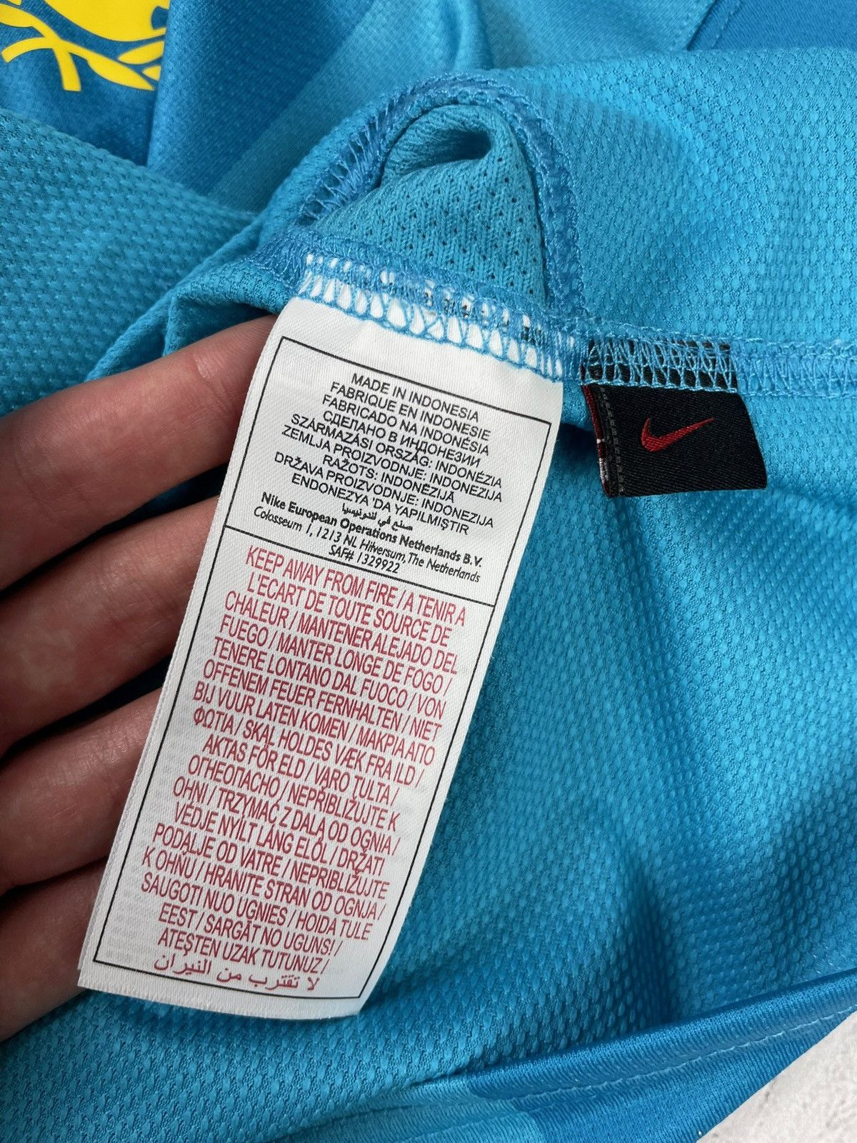 Nike Vintage nike Barcelona soccer jersey blue away size XL rare Size US XL / EU 56 / 4 - 5 Thumbnail