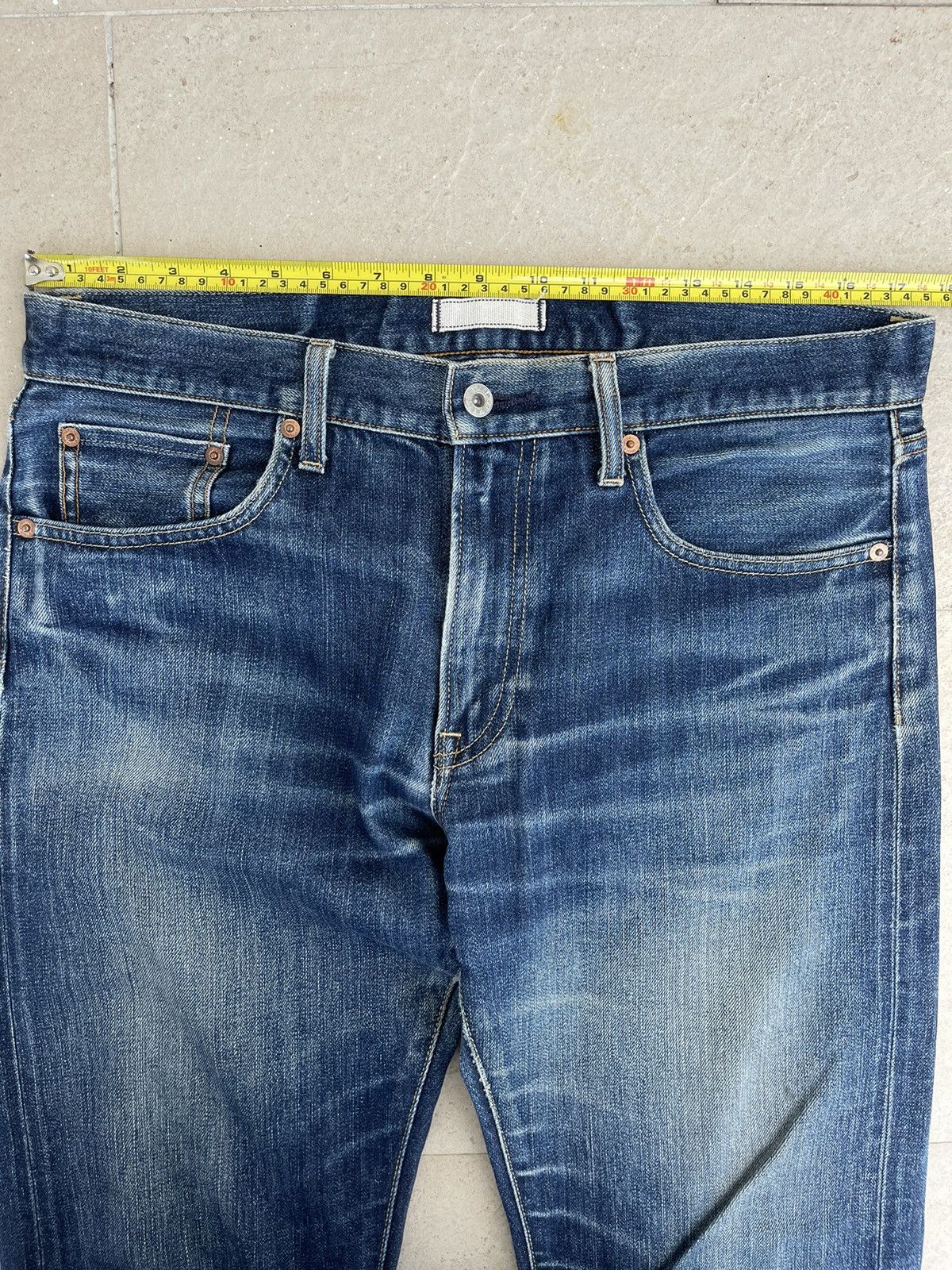 Japanese Brand × Jean × Uniqlo 🔥Uniqlo Jeans Selvedge Distressed Denim W35🔥 Size US 35 - 6 Thumbnail