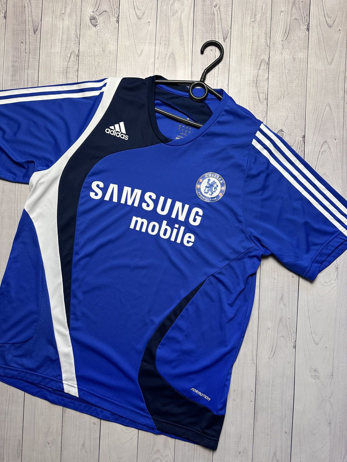 Adidas × Vintage Vintage adidas Chelsea soccer jersey size L blue Size US L / EU 52-54 / 3 - 2 Thumbnail