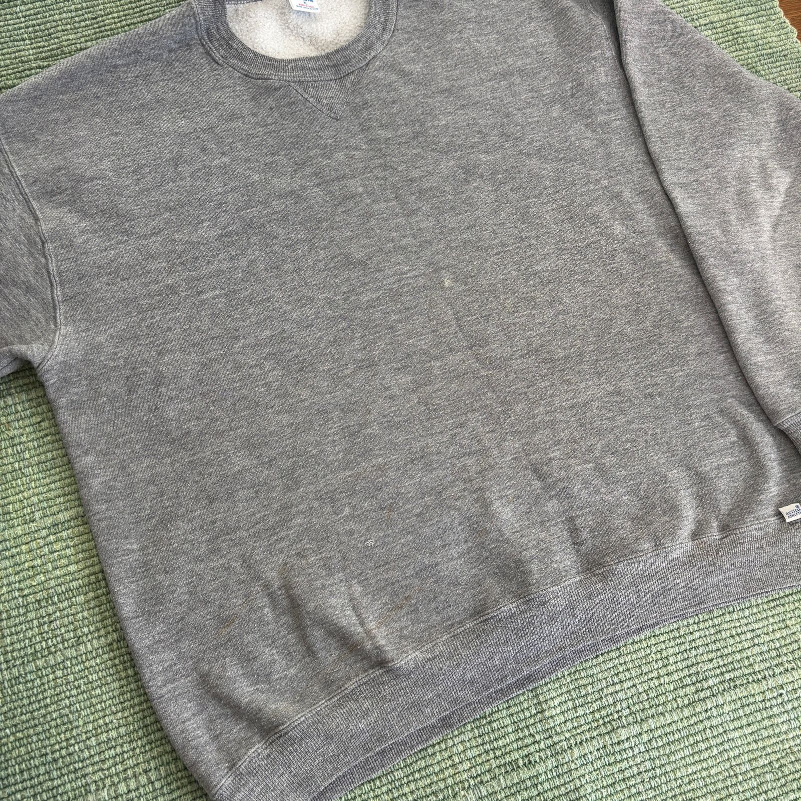 Russell Athletic × Vintage Vintage 1990s Gray Russell Athletic Blank Sweatshirt Size XL Size US XL / EU 56 / 4 - 6 Thumbnail