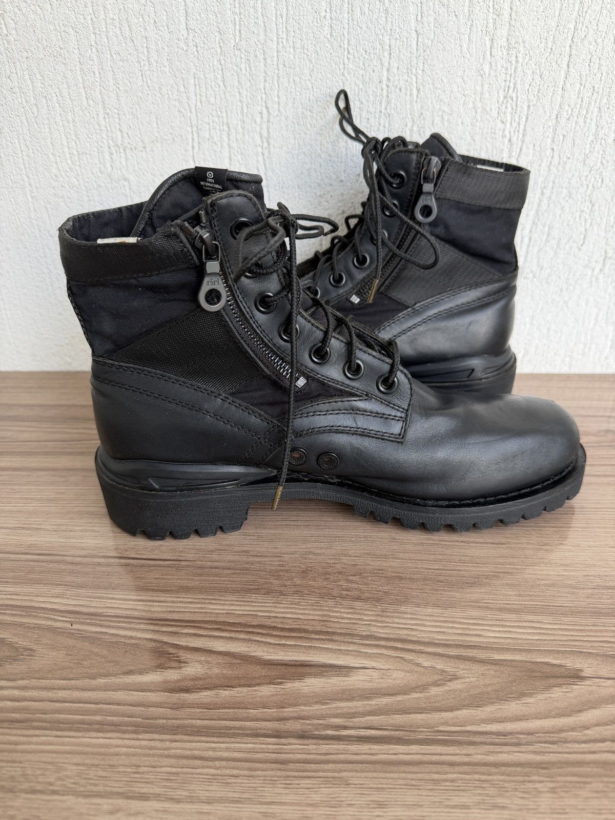 Visvim Aw 11 7 holes ‘73 folk boots Size US 10 / EU 43 - 14 Thumbnail