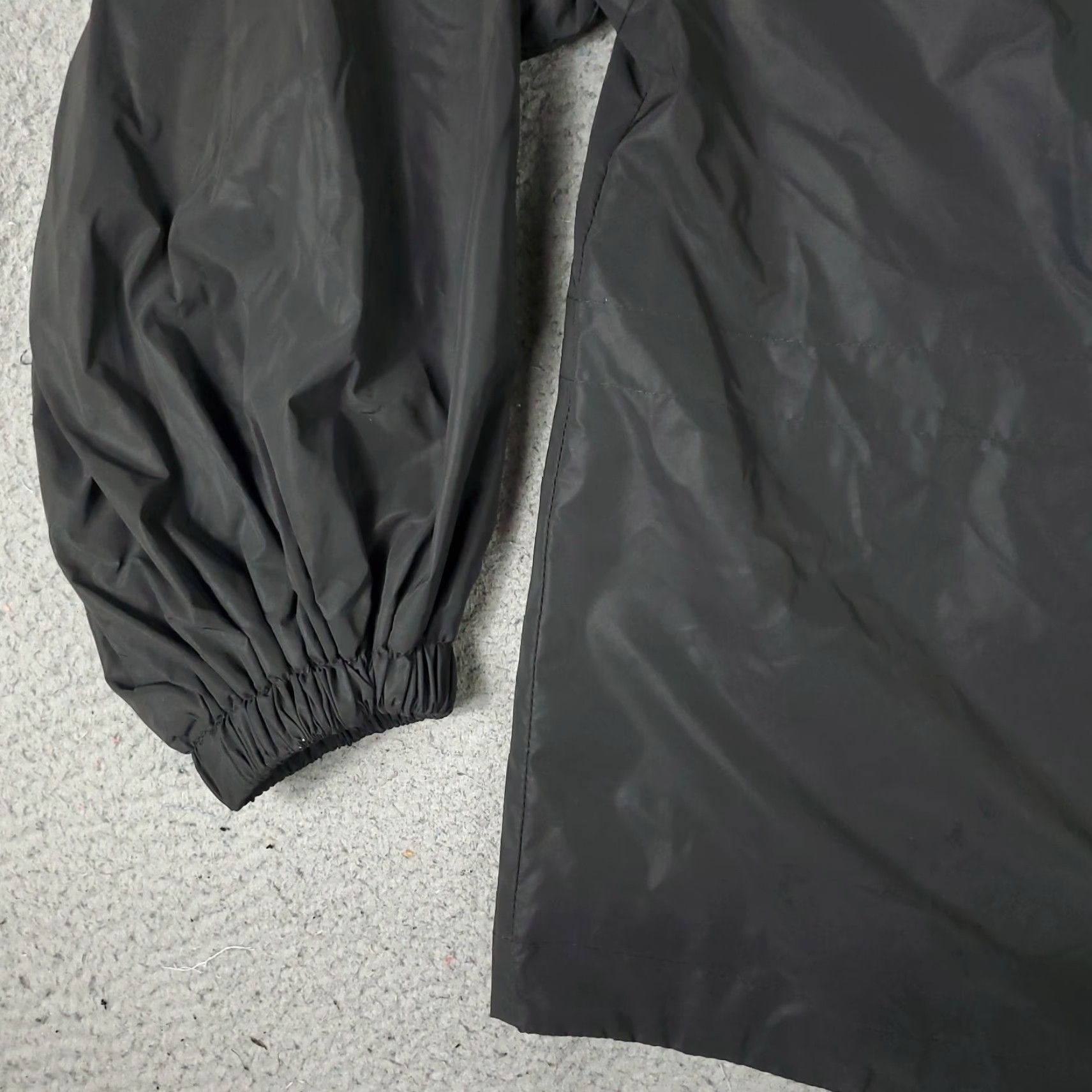 Fabletics Fabletics Windbreaker Jacket Mens XL Gray Nylon Full Zip Golf Outdoor Sports Size US XL / EU 56 / 4 - 4 Thumbnail