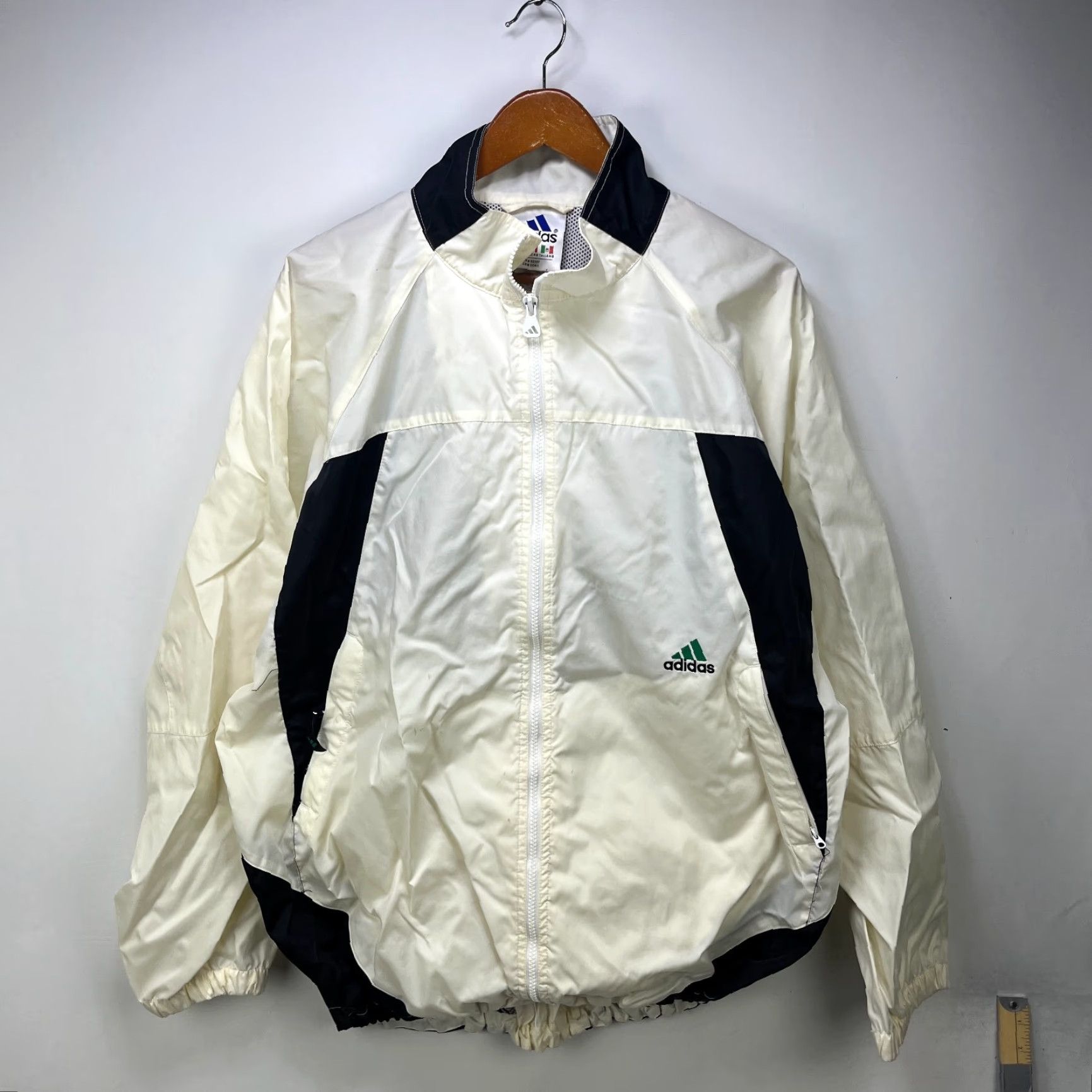 Adidas VINTAGE Adidas EQT Windbreaker Jacket XL Men Black 90s Logo All Seasons Windbreaker Size US XL / EU 56 / 4 - 4 Thumbnail