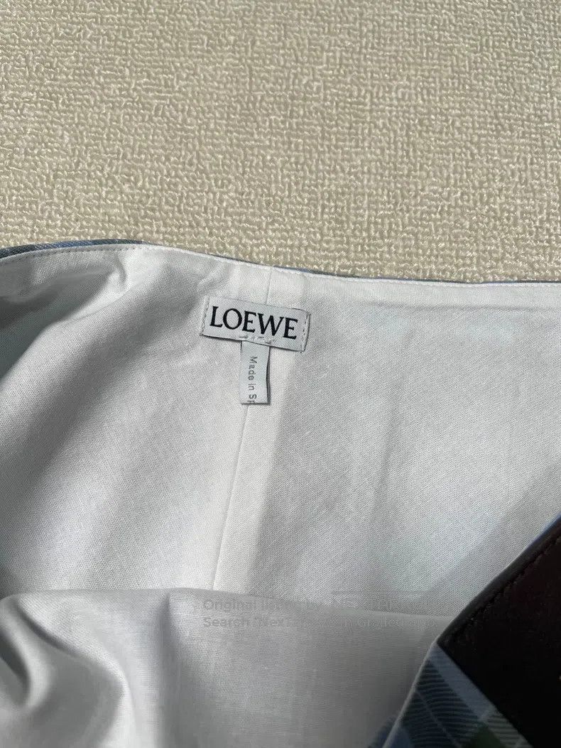 Loewe Loewe FW25 Women's Pre-Selected Series Wool-blend Pleated Size 24" / US 00 / IT 34 - 4 Thumbnail