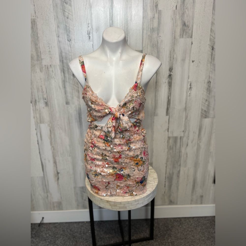 Other Kira Kira Sequin Floral Bodycon Dress with Front Tie Cutout Size L / US 10 / IT 46 - 2 Thumbnail