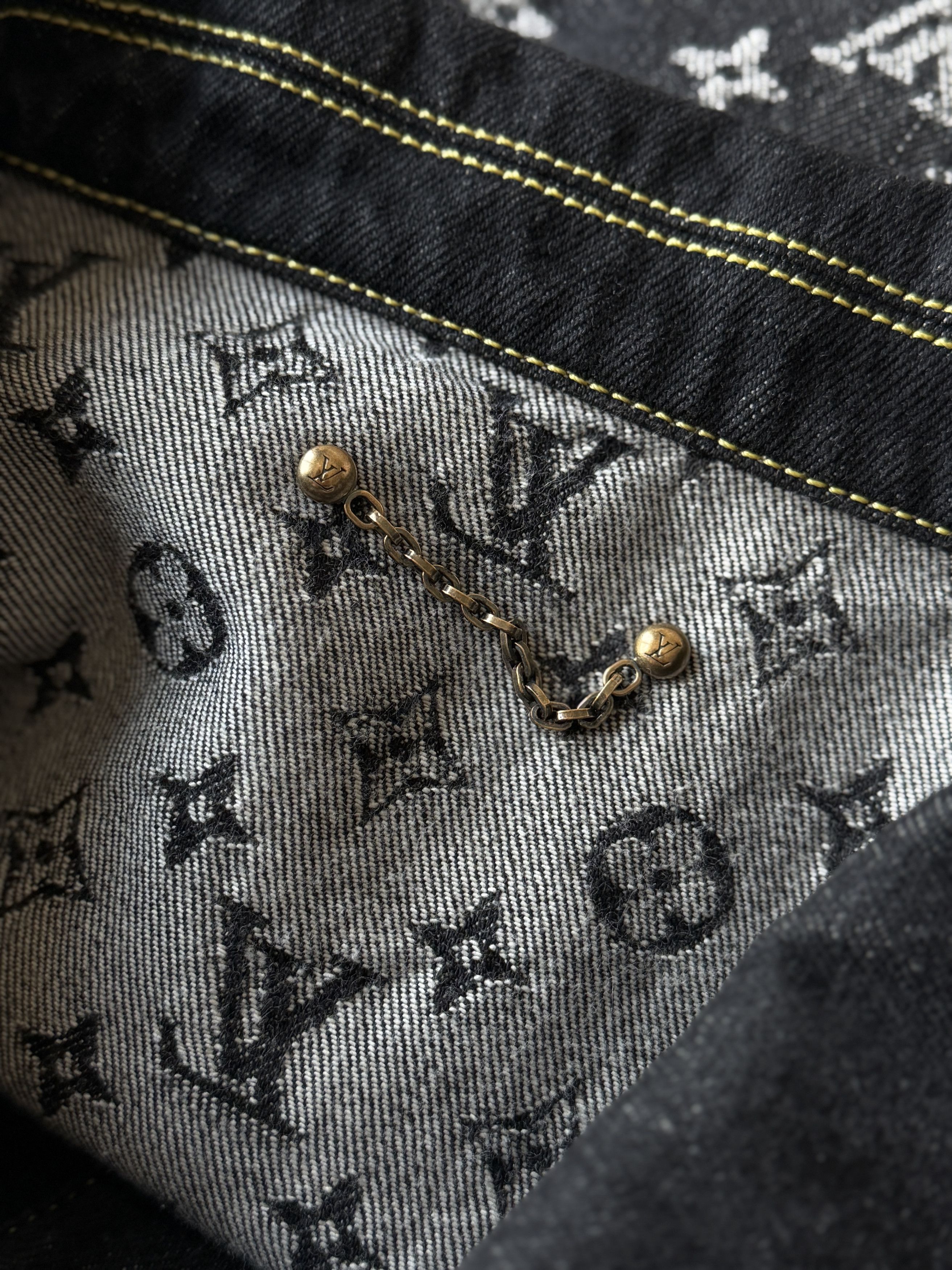 Louis Vuitton LOUIS VUITTON X NIGO DENIM JACKET | SIZE 60 Size US XXL / EU 58 / 5 - 10 Thumbnail