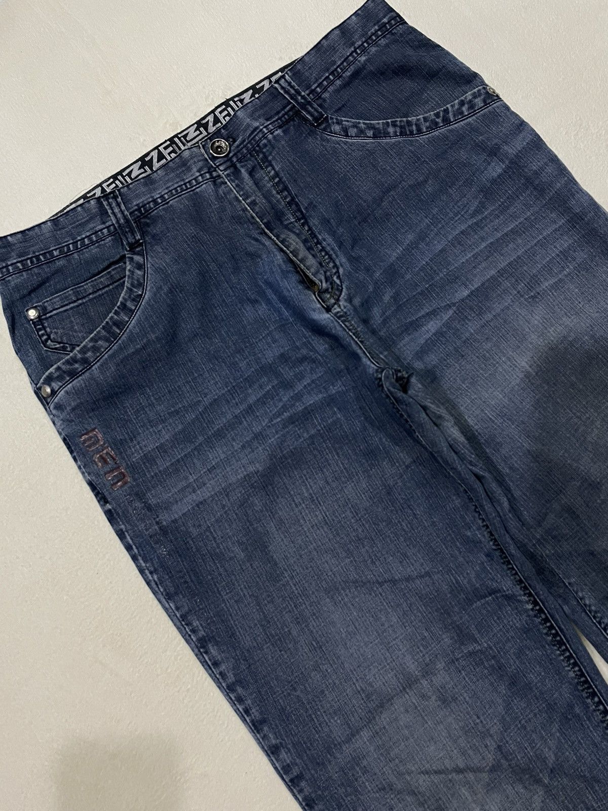 Vintage Vintage Japanese Brand Faded Distress Denim Jeans Size US 35 - 6 Thumbnail