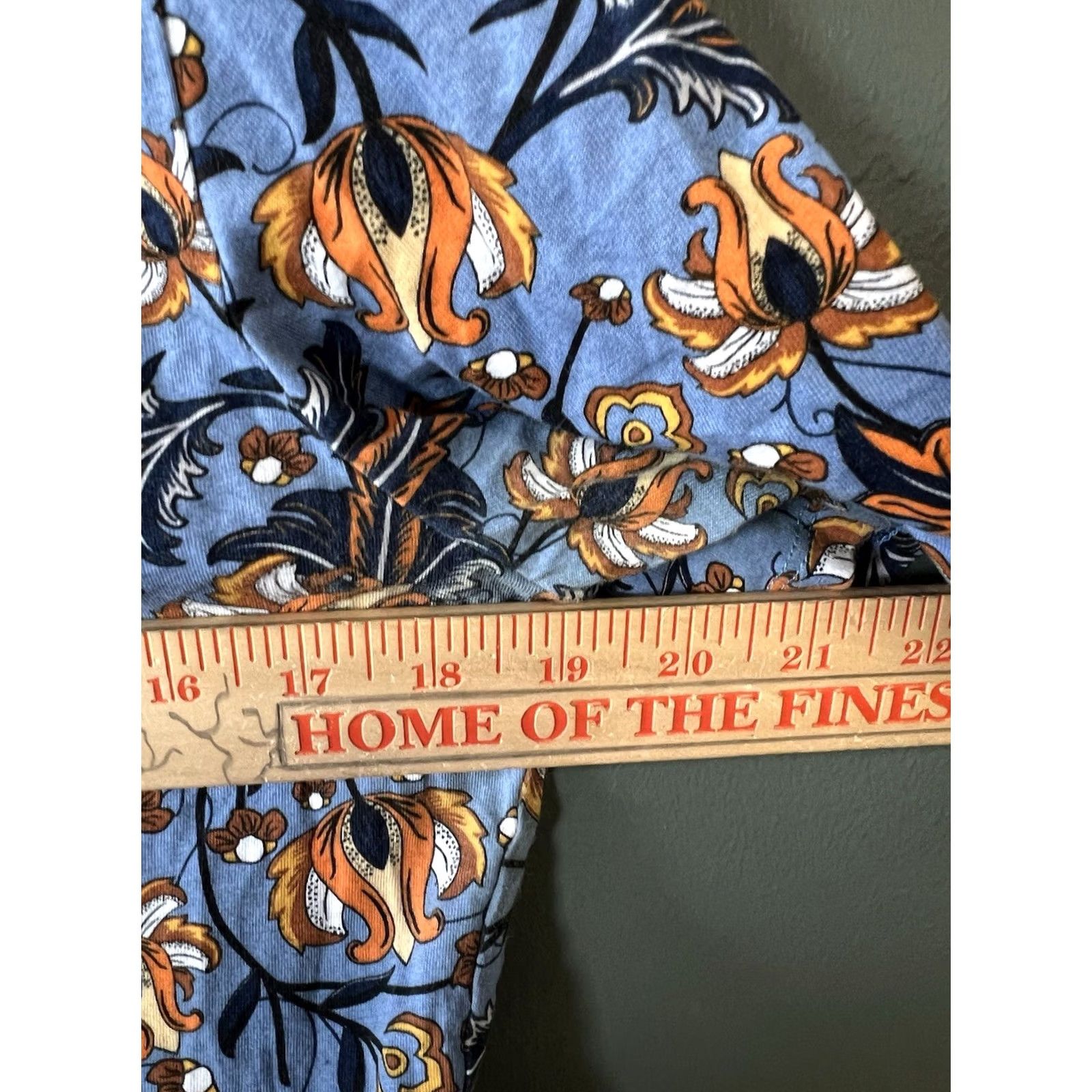 Zara Zara Womens Blue Short Sleeve Floral Blouse M Blue Floral Blouse Womens Shirt/M top - Blue, Floral, Short Sleeve, Size M Size M / US 6-8 / IT 42-44 - 4 Thumbnail