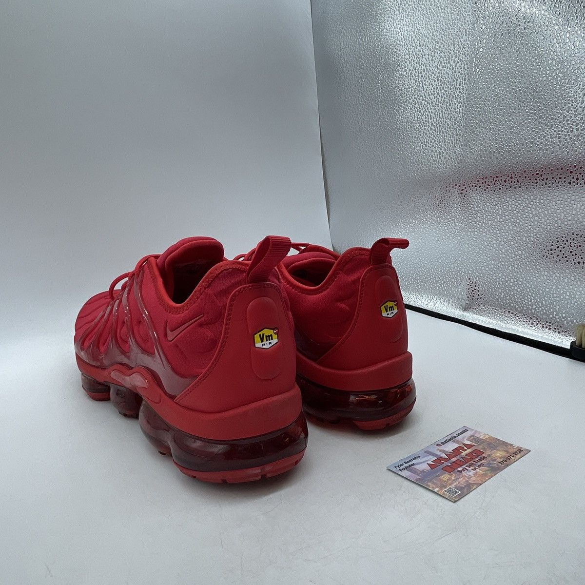 Nike Air vapormax triple red Size US 11.5 / EU 44-45 - 4 Thumbnail
