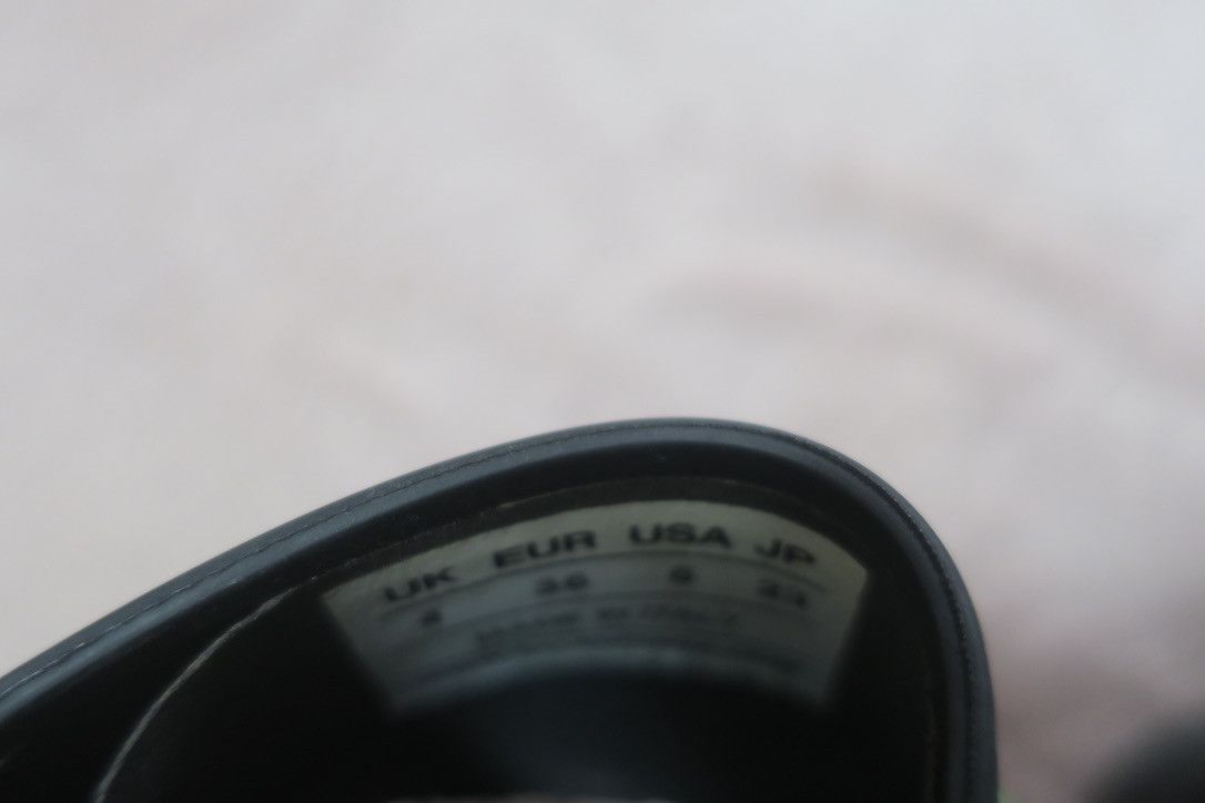 Balenciaga Smooth Rubber Logo Pool Slide Black/Green Size US 6 / IT 36 - 12 Thumbnail