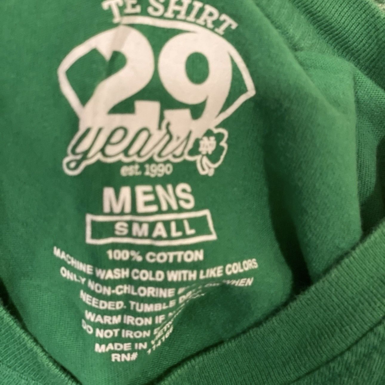 Vintage Limited edition Notre Dame Football Tshirt 2018 Fighting Size US S / EU 44-46 / 1 - 7 Thumbnail