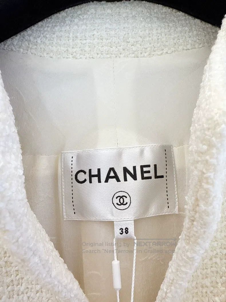 Chanel Chanel Data Centre Series Beige Velcro Small Fragrance Twe Size XS / US 0-2 / IT 36-38 - 6 Thumbnail