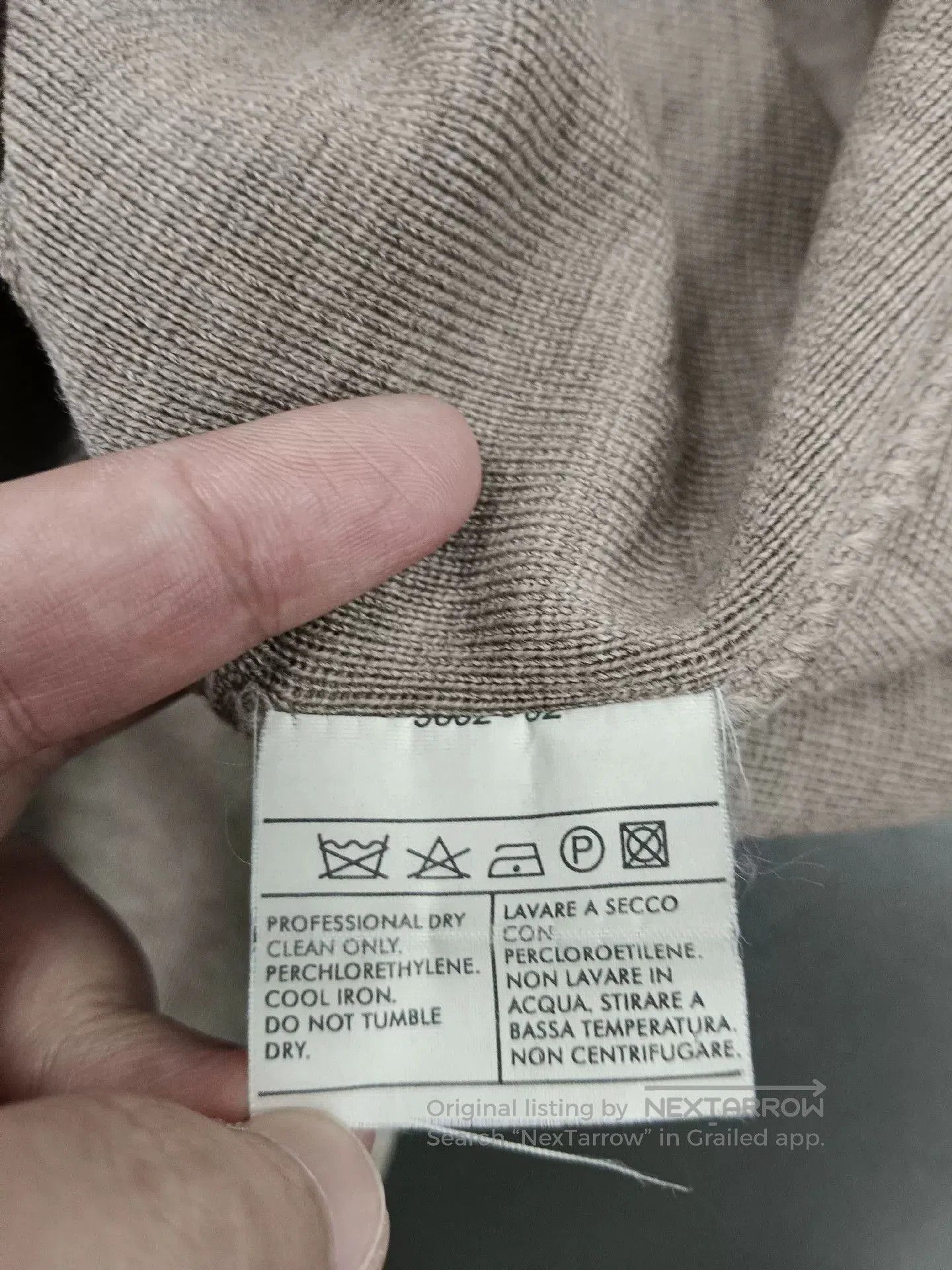 Salvage salvafove knit cardigan in light brown. Size US L / EU 52-54 / 3 - 4 Thumbnail
