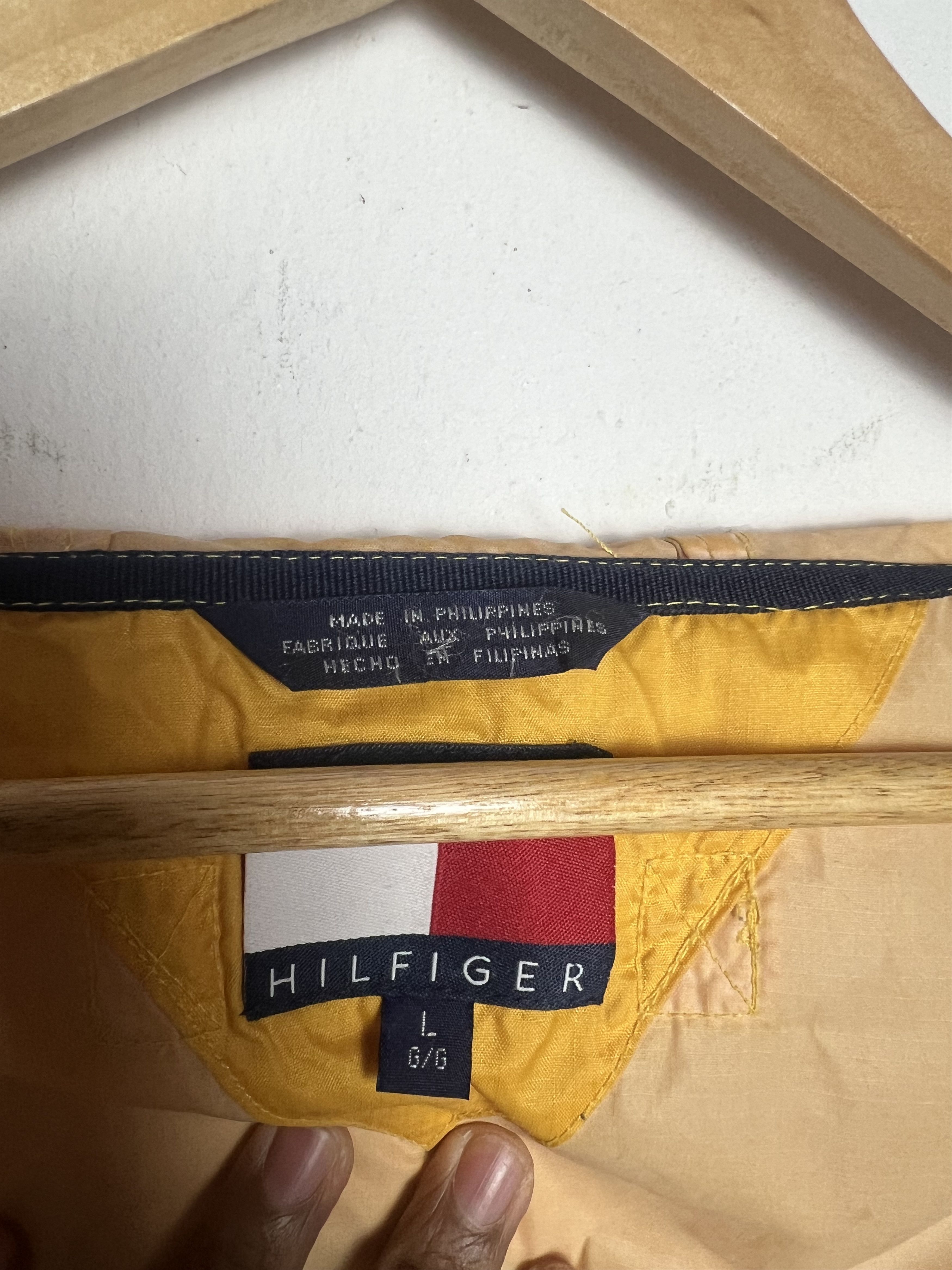 Tommy Hilfiger Vintage Tommy Hilfiger Yellow Windbreaker Jacket Size US L / EU 52-54 / 3 - 12 Thumbnail