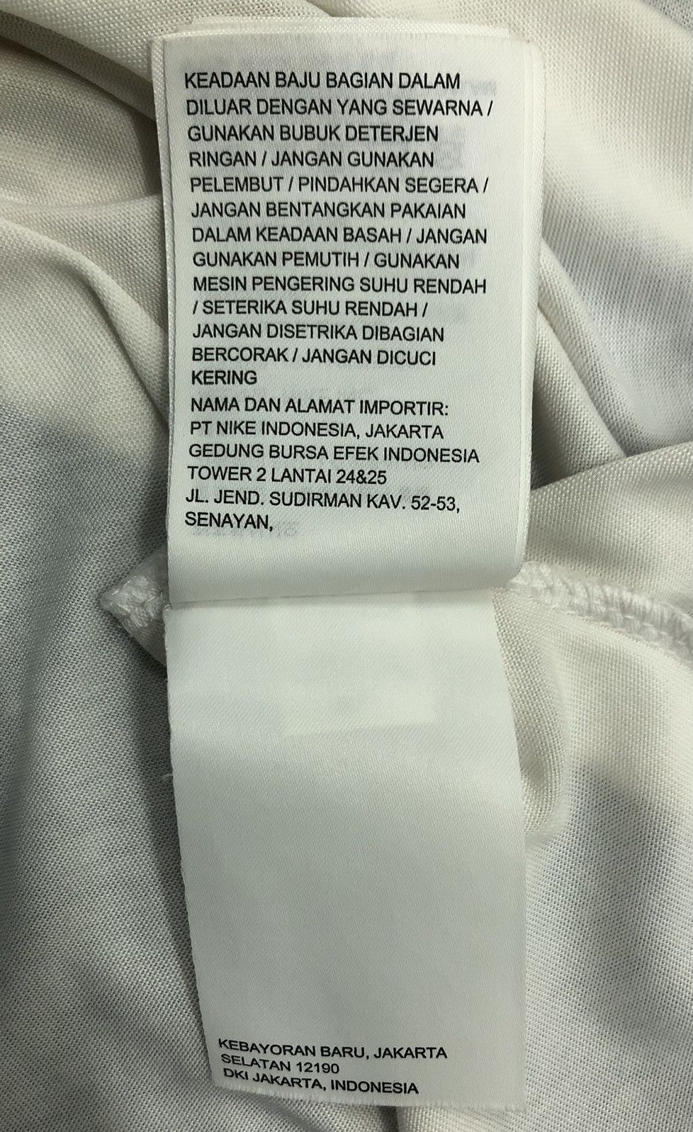 Nike The Nike Tee Nike F.C. T-Shirt Size US S / EU 44-46 / 1 - 13 Thumbnail