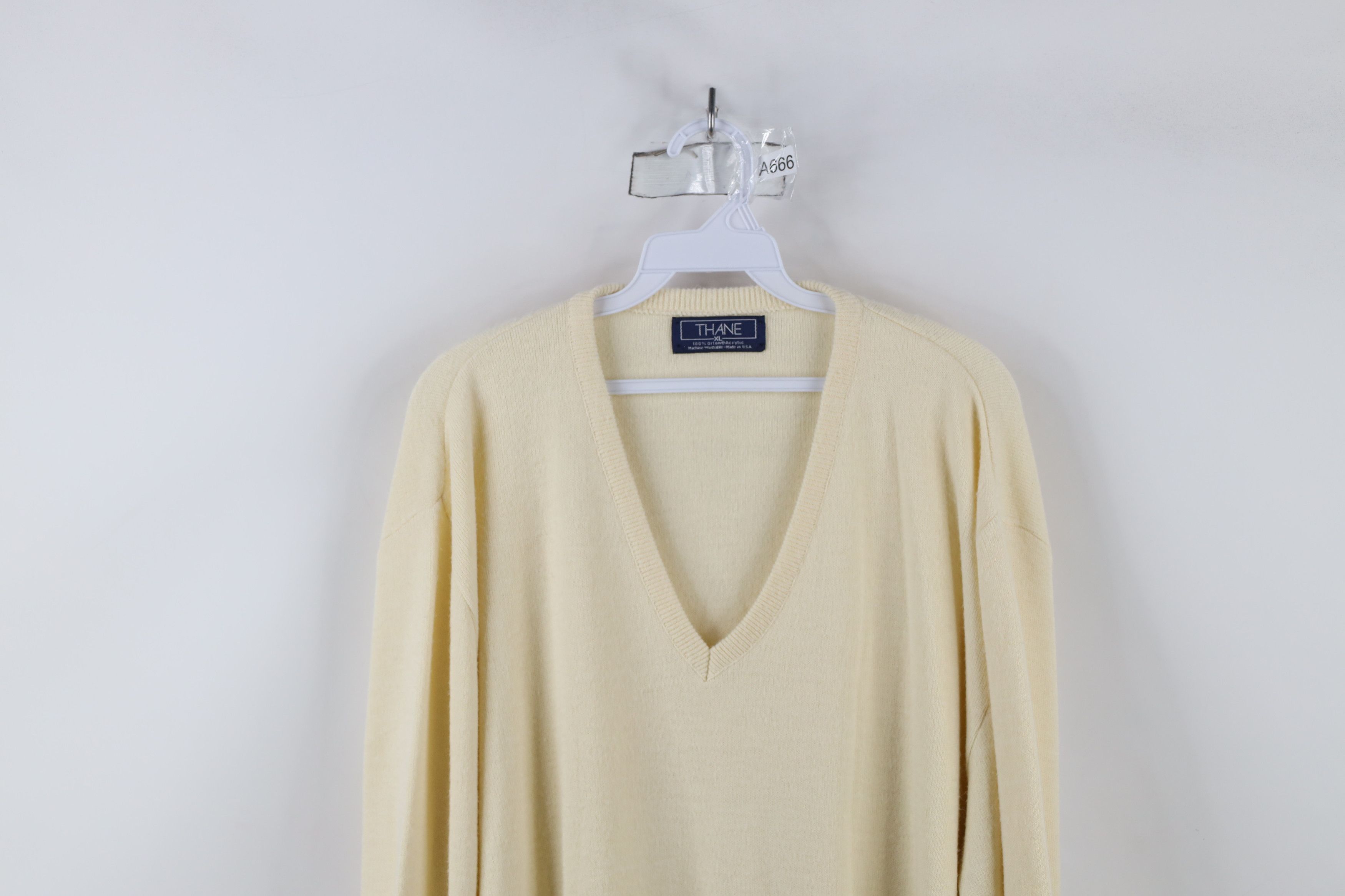 Vintage Vintage 70s Streetwear Blank Knit V-Neck Sweater Cream USA Size US XL / EU 56 / 4 - 2 Thumbnail