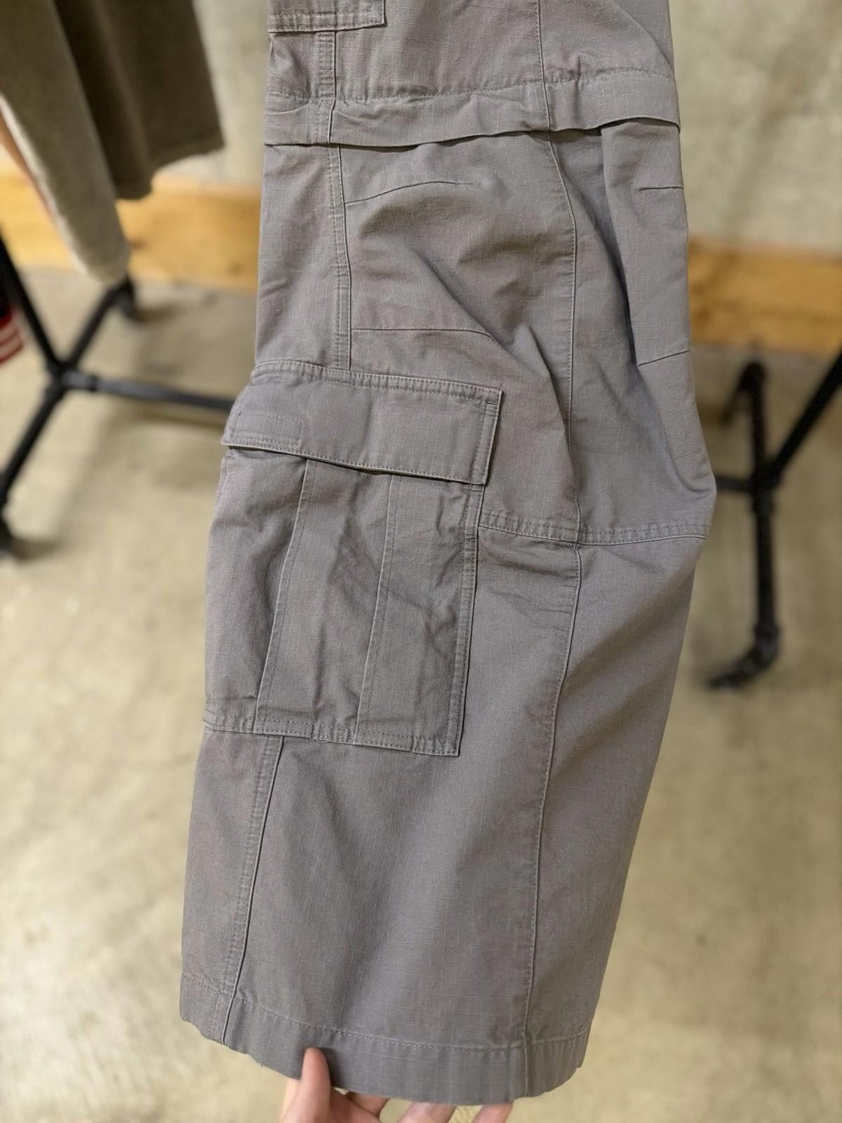 Balenciaga Balenciaga Wide Leg Black Ripstop Cargo Pants Size (XS) NEW Size US 28 / EU 44 - 9 Thumbnail