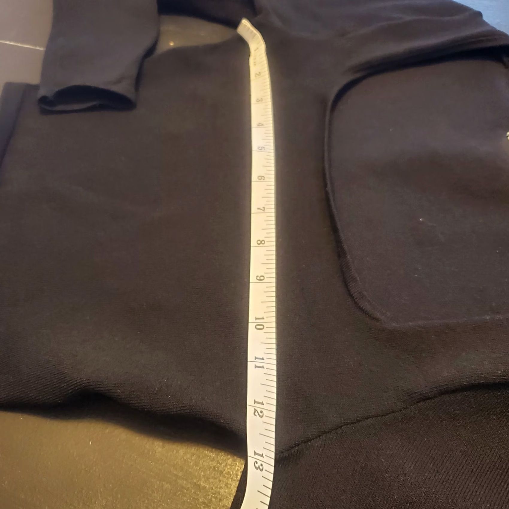 Aritzia Aritzia Babaton Crop Top Womens Sz XS Black Sculpted Long Sleeve Ballet Minimalist Size XS / US 0-2 / IT 36-38 - 4 Thumbnail