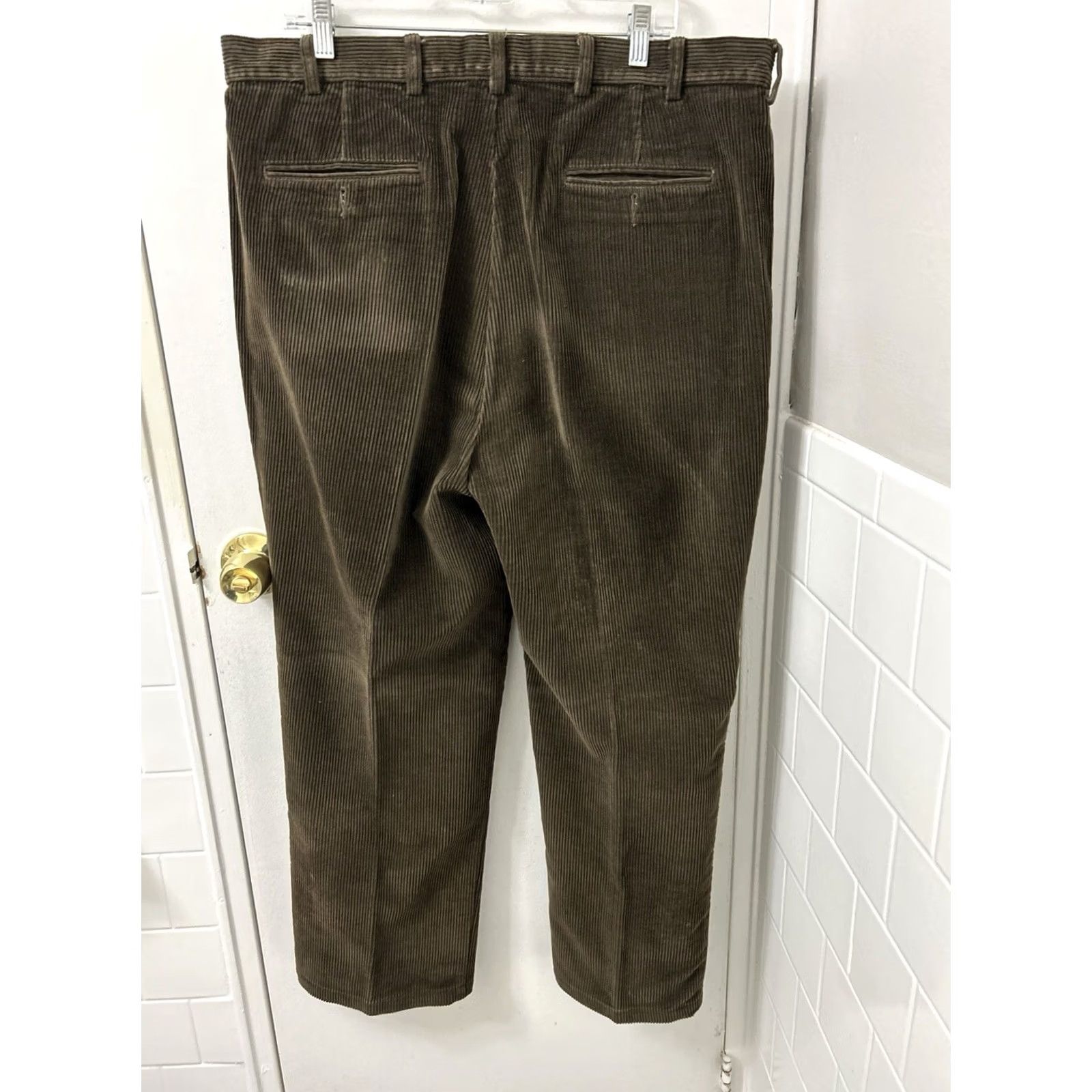 Jos. A. Bank Jos A Bank Corduroy Pants Mens 40x30 Brown Pleated Straight Leg Trousers Size US 40 / EU 56 - 7 Thumbnail