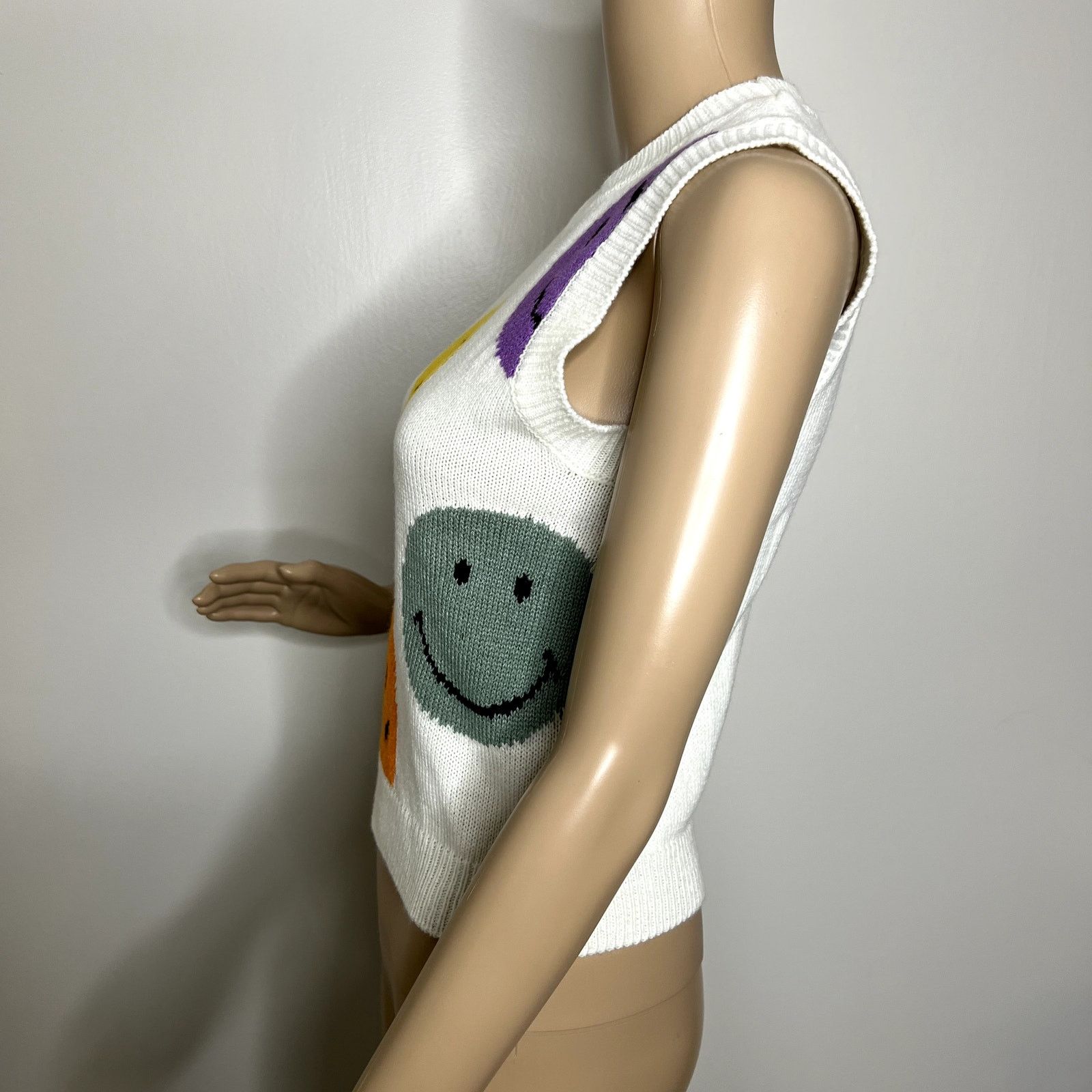 Other Smiley Design Jacquard Knit Sweater Vest Top Size M / US 6-8 / IT 42-44 - 2 Thumbnail