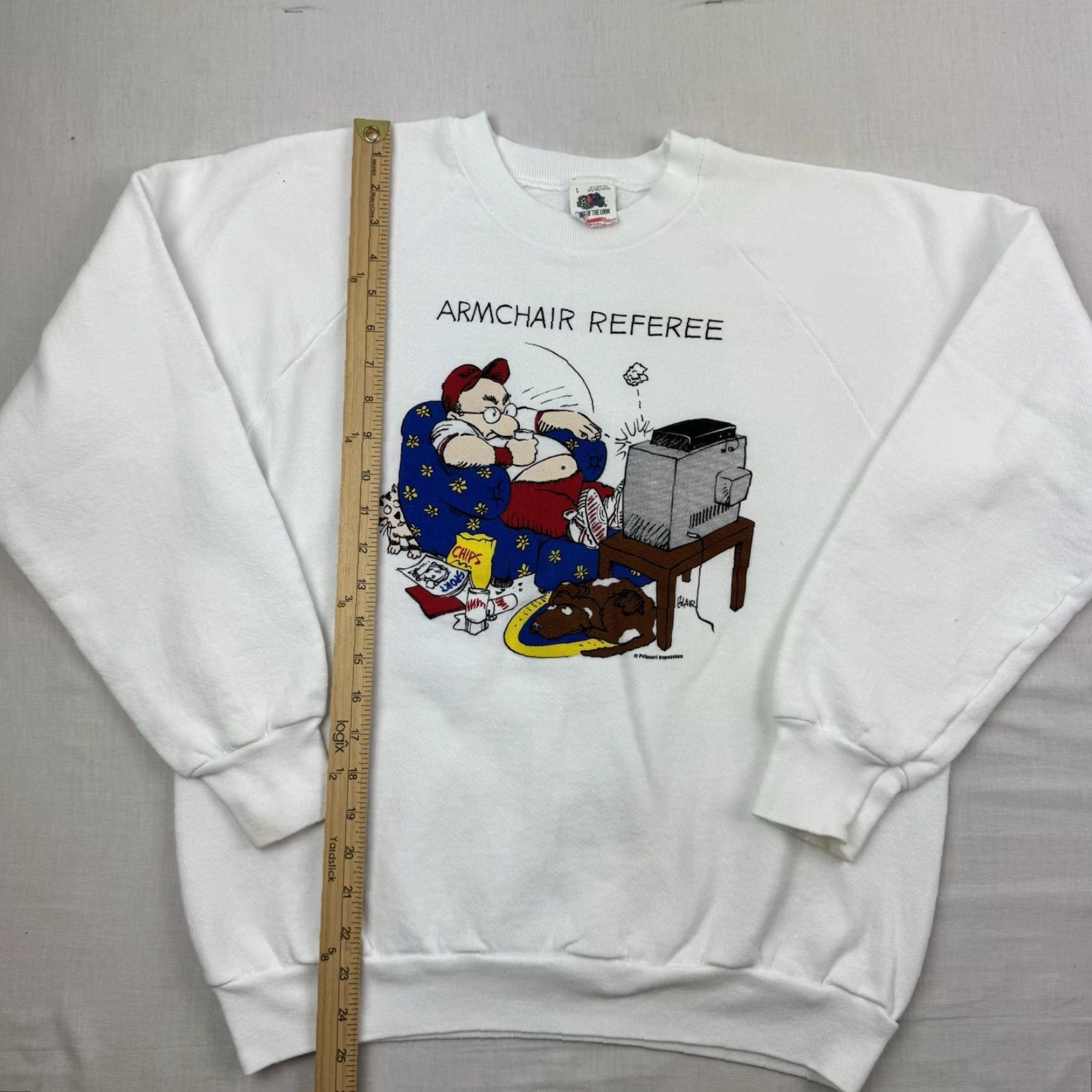 Fruit Of The Loom VINTAGE Arm Chair Referee Sweatshirt Shirt Adult Large White Funny Sports 90s Mens Size US L / EU 52-54 / 3 - 6 Thumbnail