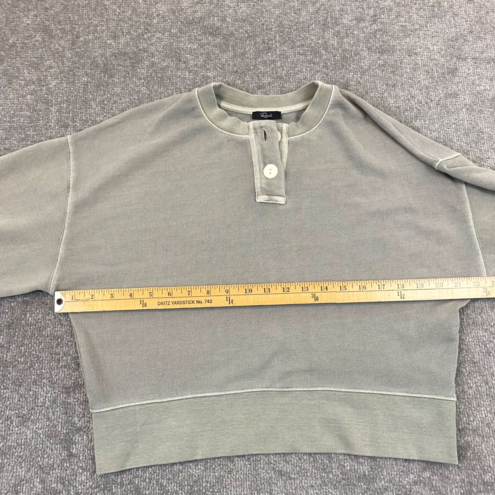 Rails VINTAGE Rails Erin Pullover Womens Small Sage Green Short Crop Top Sweater Button L/S Size S / US 4 / IT 40 - 5 Thumbnail