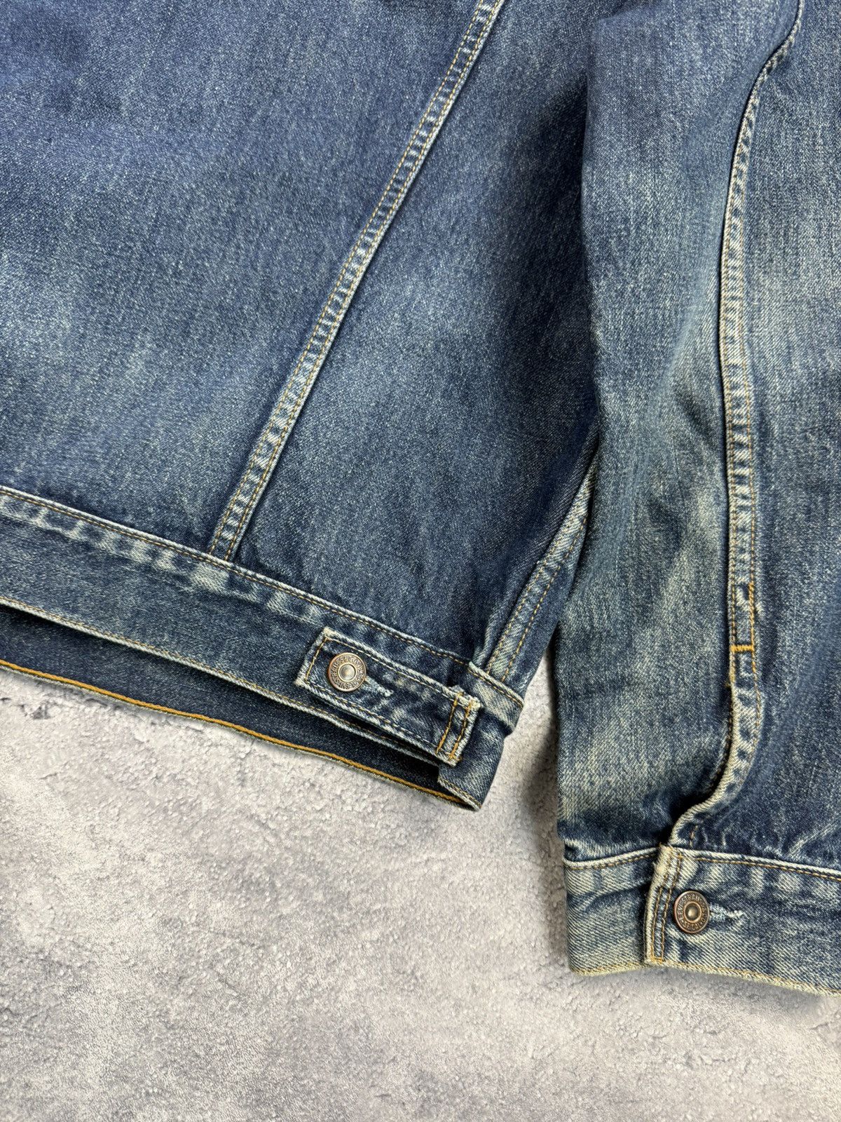 Levi's Vintage 90’s Levi’s Denim Trucker Jacket 70503 04 Size US XL / EU 56 / 4 - 18 Thumbnail