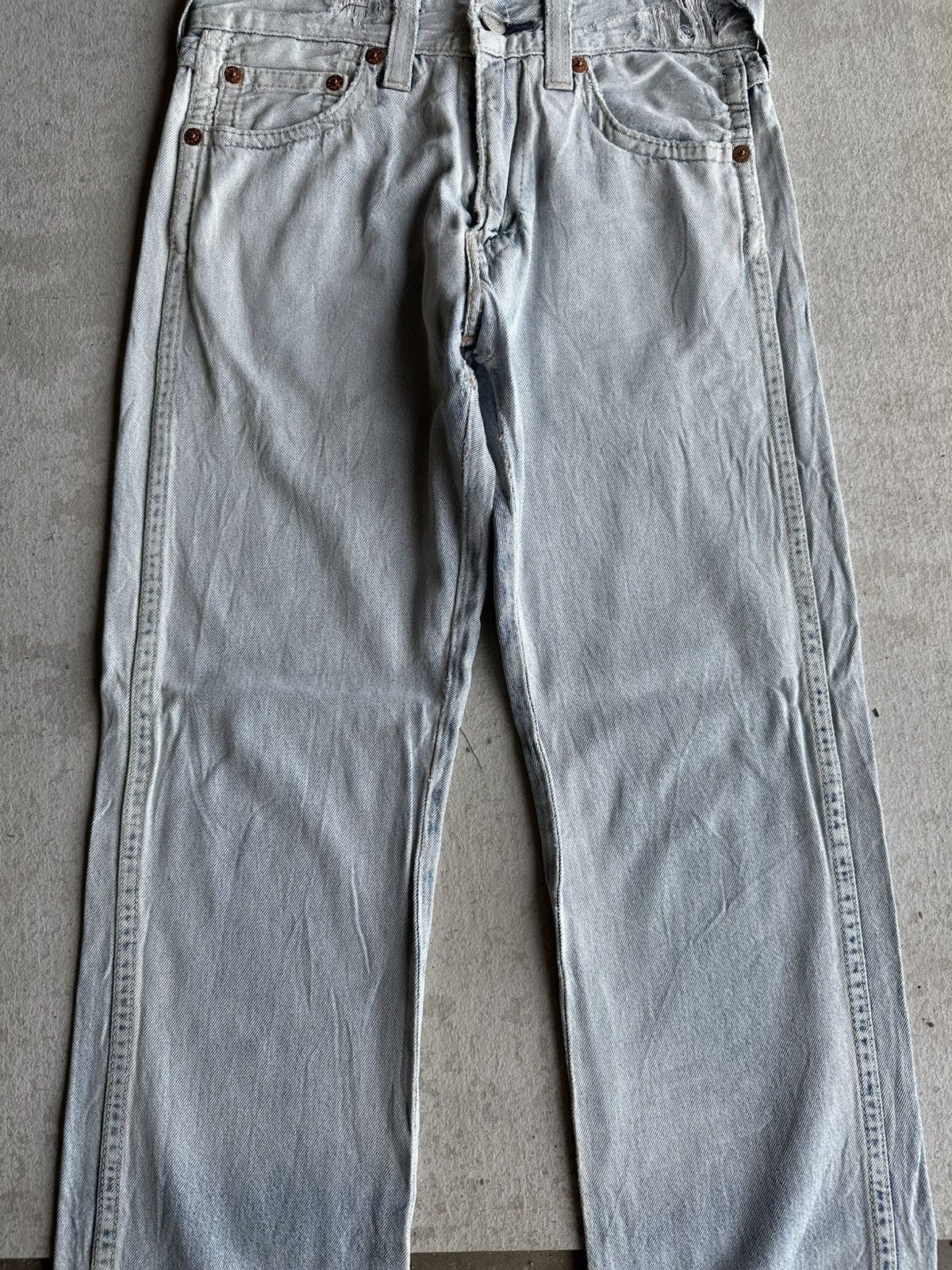 Levi's ✨SEND OFFERS✨ LEVI’S Jeans Light Wash Distressed Denim Pants Size US 30 / EU 46 - 2 Thumbnail