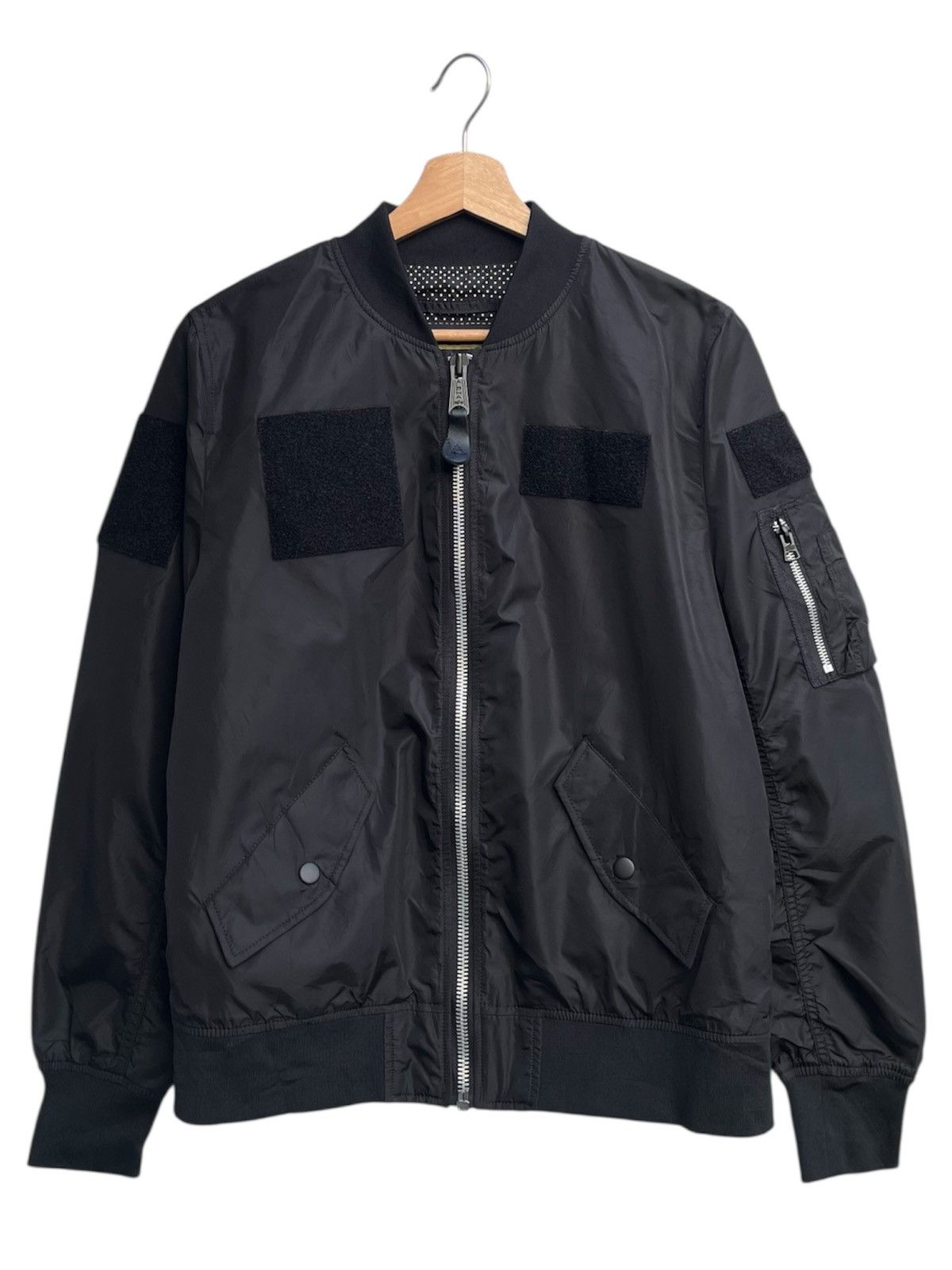 Alpha Industries Alpha Industries Nylon Bomber Flight Jacket Size US M / EU 48-50 / 2 - 1 Thumbnail
