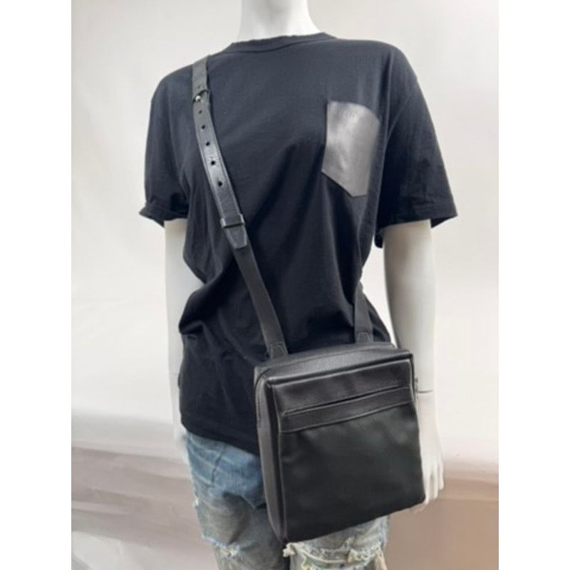 Louis Vuitton Louis Vuitton Taiga Leather Canvas Sanyan Messenger Bag Size ONE SIZE - 18 Thumbnail