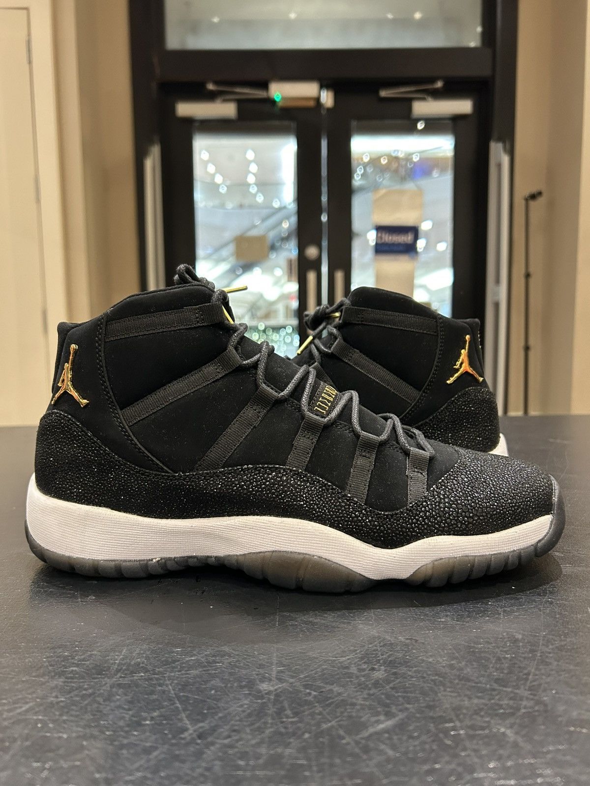 Jordan Brand Jordan 11 Retro ‘Heiress Black Stingray’ Size US 10 / EU 43 - 2 Thumbnail