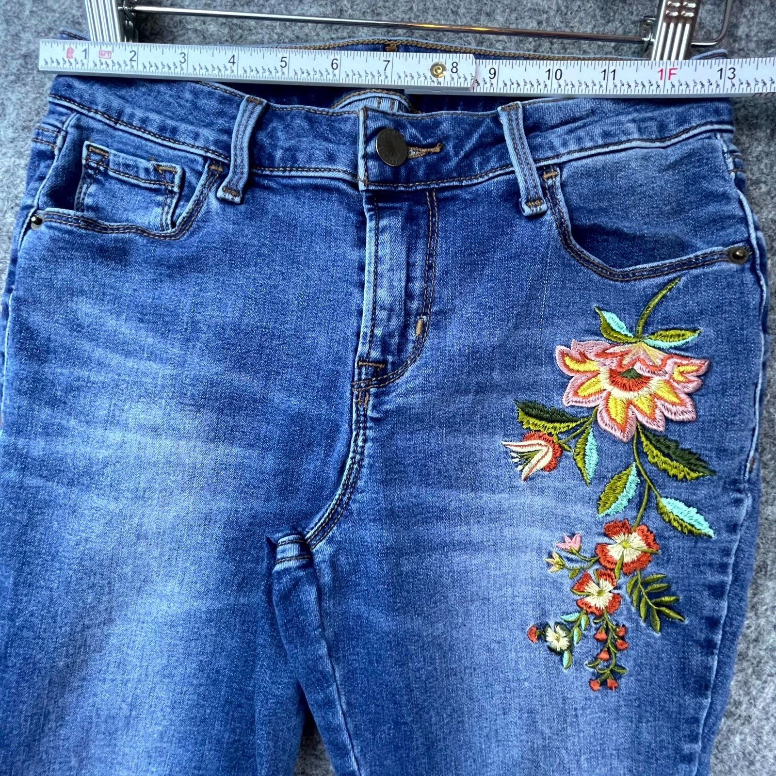 Old Navy Old Navy Rockstar Jeans Womens 2 Blue Y2K Skinny Embroidered Size 26" / US 2 / IT 38 - 6 Thumbnail