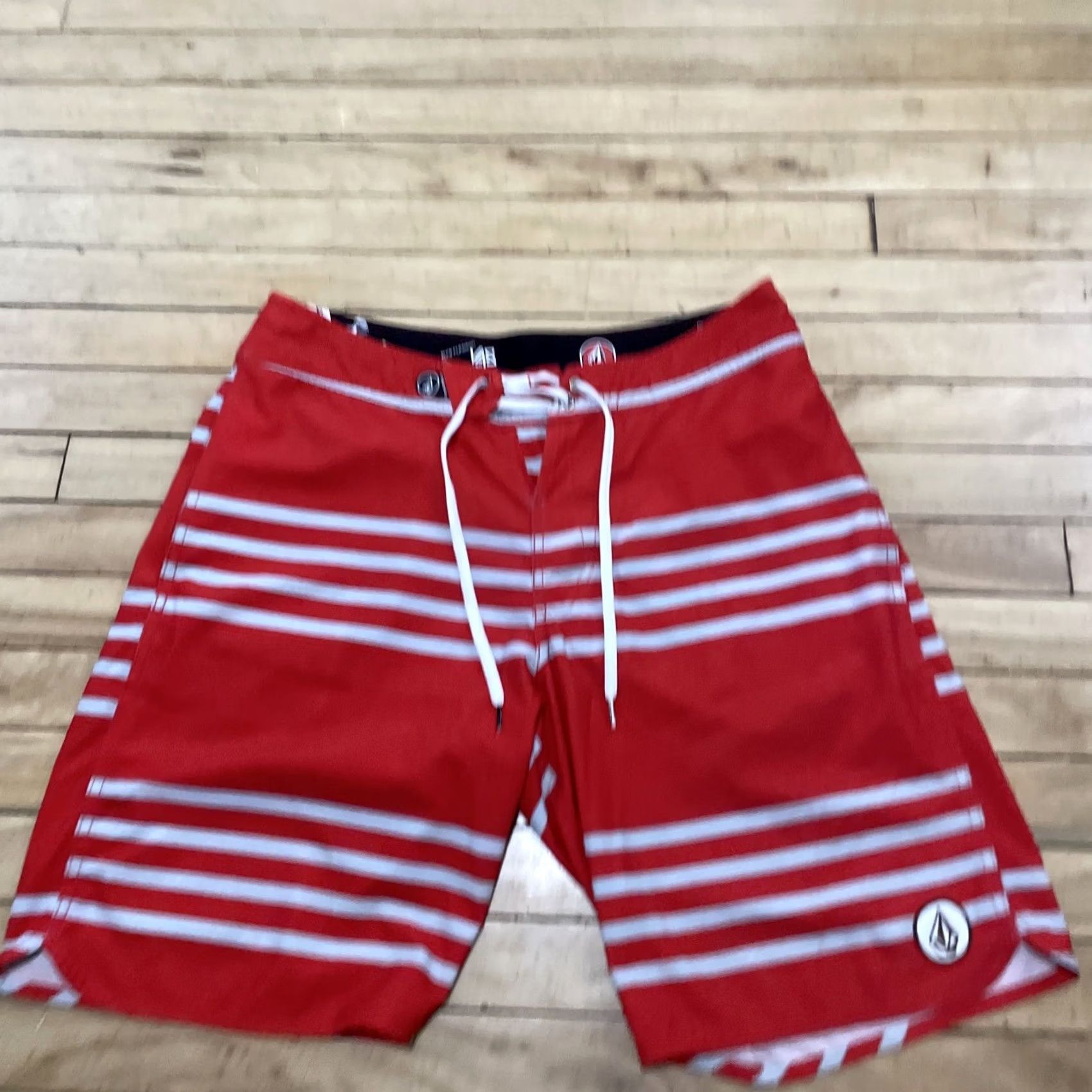 Volcom Volcom Pure FUNction V4S Board Shorts Swim Trunks Men 34 Red Stripe Cinch Fly Size US 32 / EU 48 - 5 Thumbnail