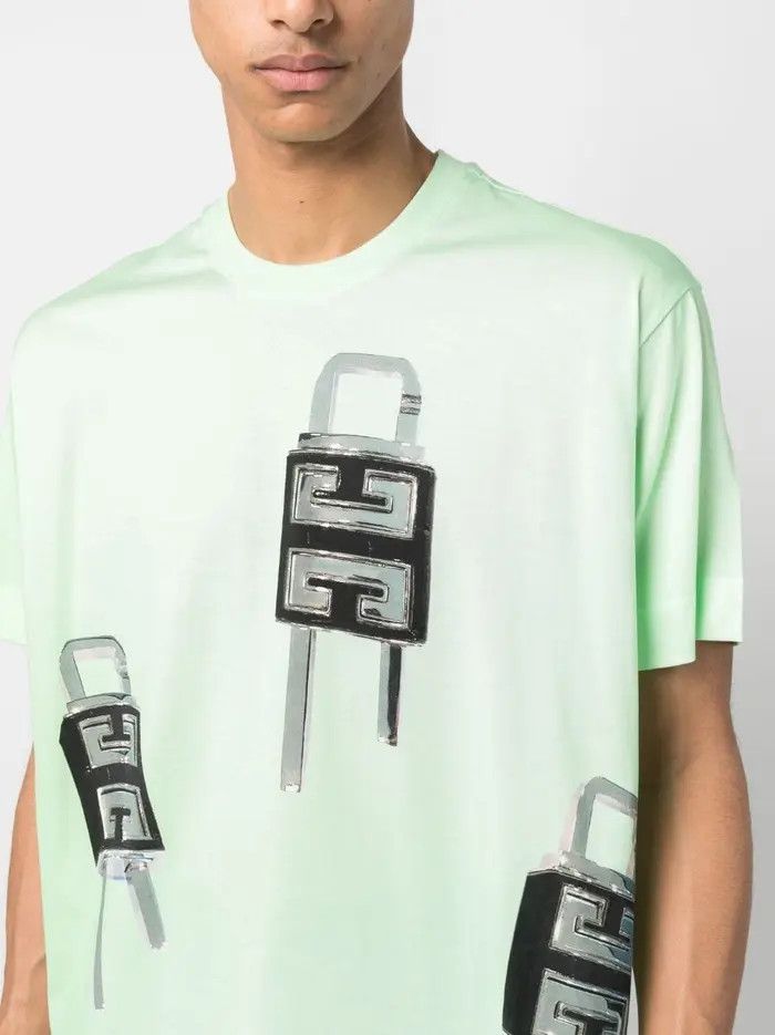 Givenchy o1mle0226 Oversized Fit T-Shirt in Bright Green Size US M / EU 48-50 / 2 - 5 Thumbnail