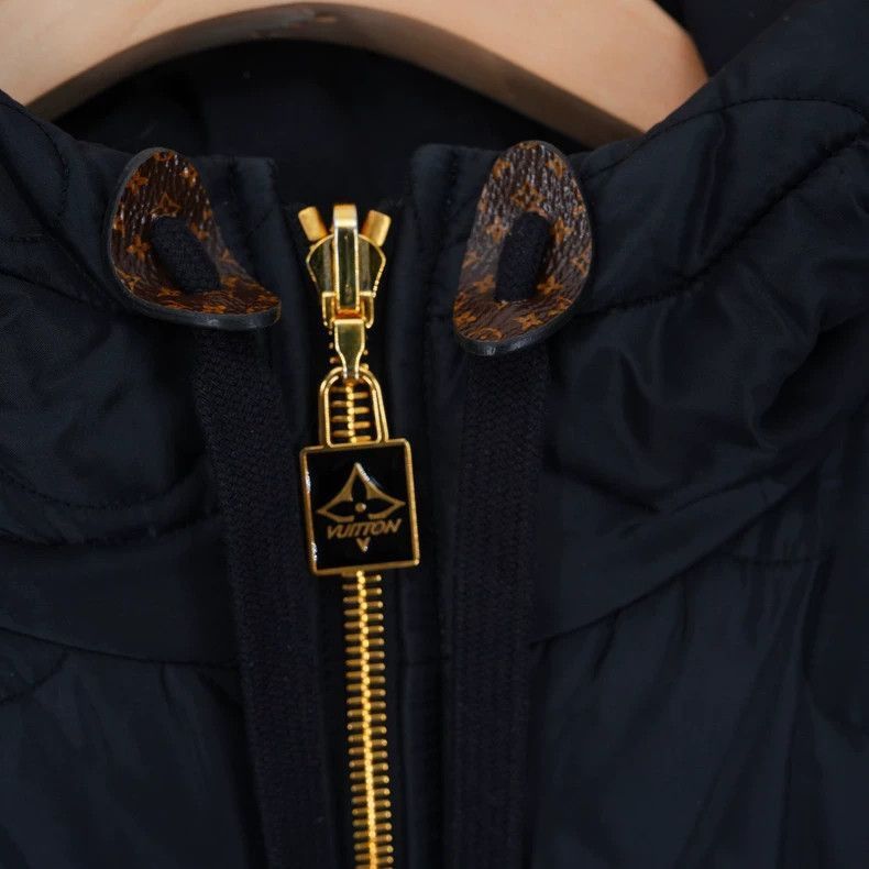 Louis Vuitton Louis Vuitton DoubleSided Black Ski Jacket-2506 Size US S / EU 44-46 / 1 - 6 Thumbnail