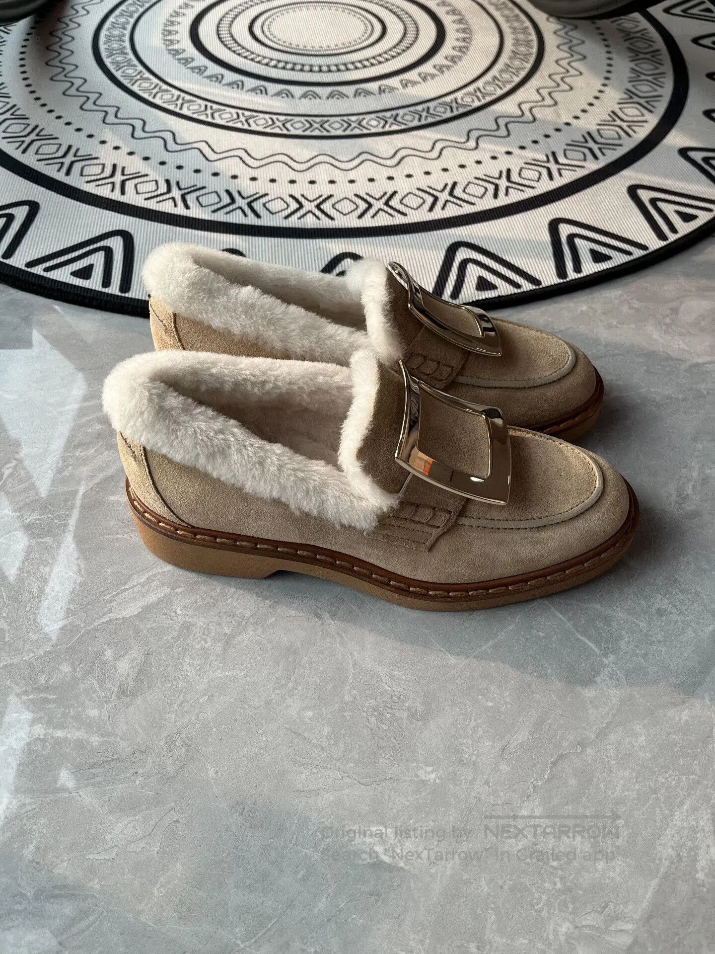 Roger Vivier RV Loafers Size 37. Size US 6 / IT 36 - 2 Thumbnail
