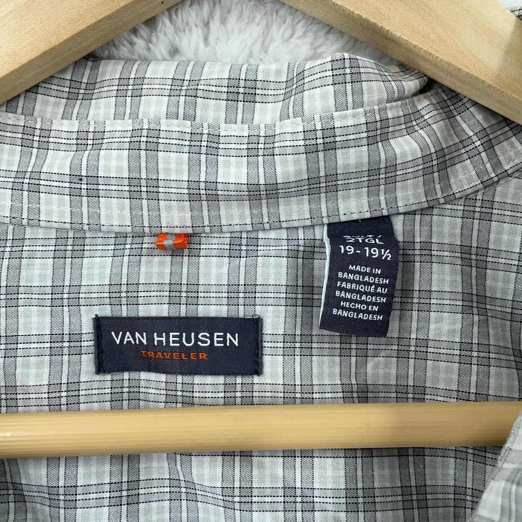Van Heusen Van Heusen Traveler Shirt Mens 2XL Gray Plaid Long Sleeve Collared Button Up Size US XXL / EU 58 / 5 - 7 Thumbnail