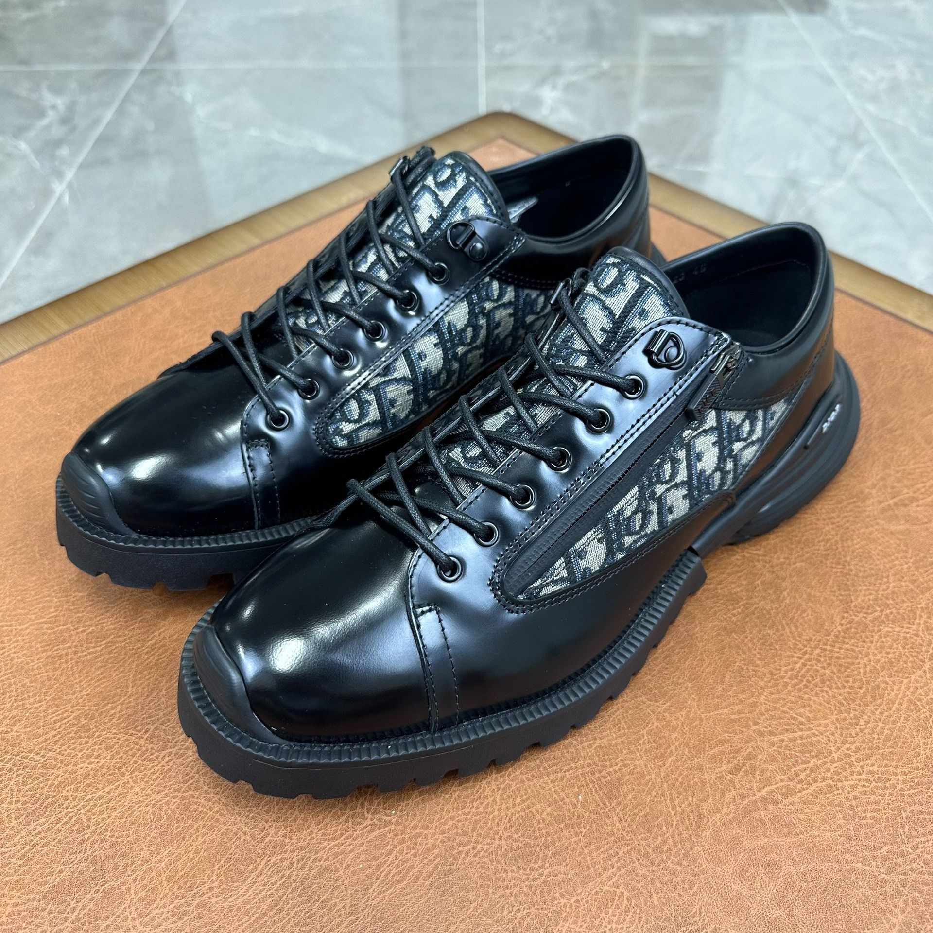 Dior Dior Leather Printed Black Lowtop Sneakers 12 Men Size US 12 / EU 45 - 1 Thumbnail