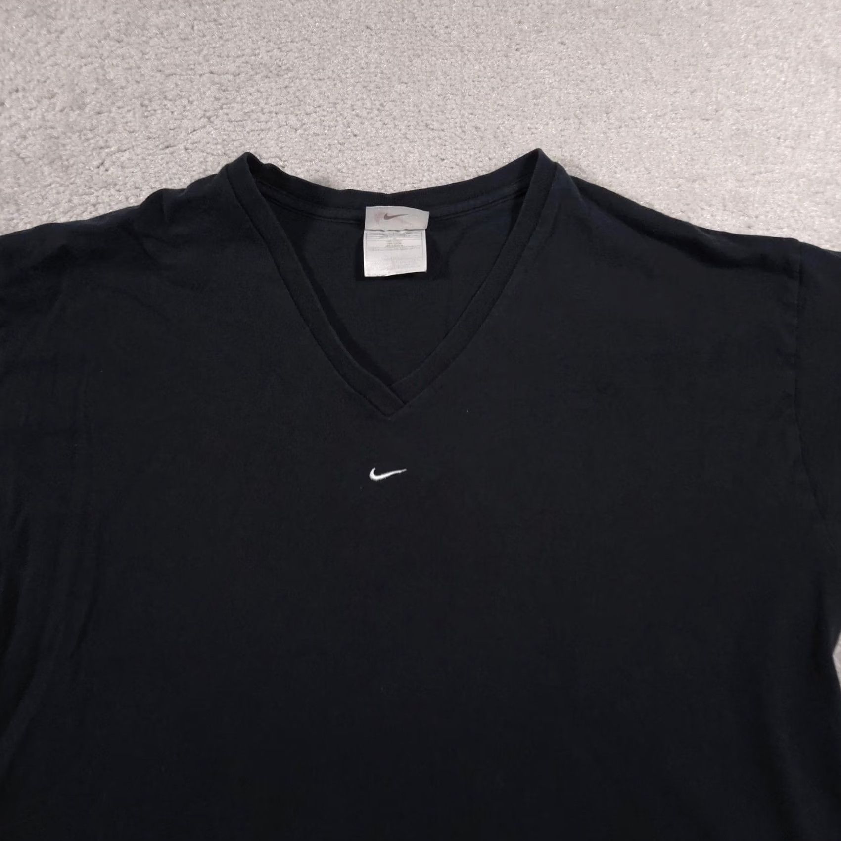 Nike VINTAGE Nike Shirt Mens XL Black V-Neck Embroidered Swoosh Cotton Minimalist Casual Size US XL / EU 56 / 4 - 3 Thumbnail