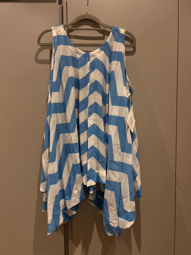 Issey Miyake Issey Miyake Blue and white halter top Size M / US 6-8 / IT 42-44 - 1 Thumbnail
