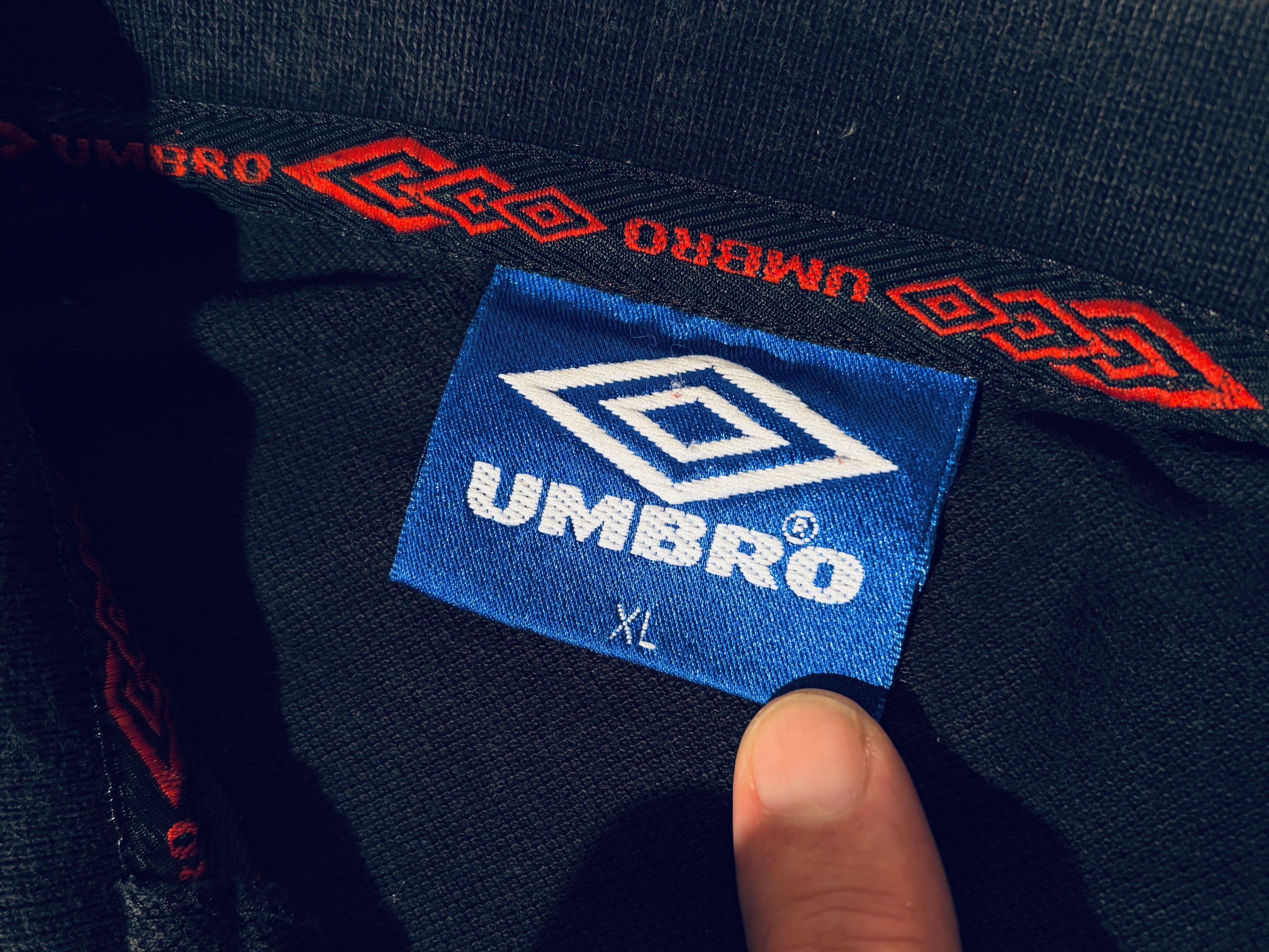 Umbro Manchester United Polo Training Shirt 1990 1992/ 90-92 Size US XL / EU 56 / 4 - 10 Thumbnail