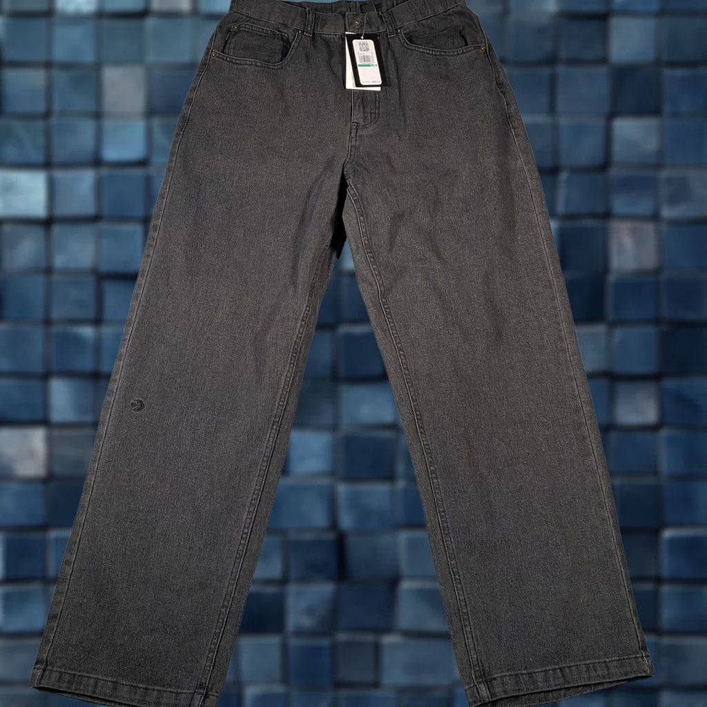 Converse Converse Jeans Mens Large Gray Straight Leg Denim Pants Logo Patch Relaxed Fit Size US 33 - 1 Thumbnail