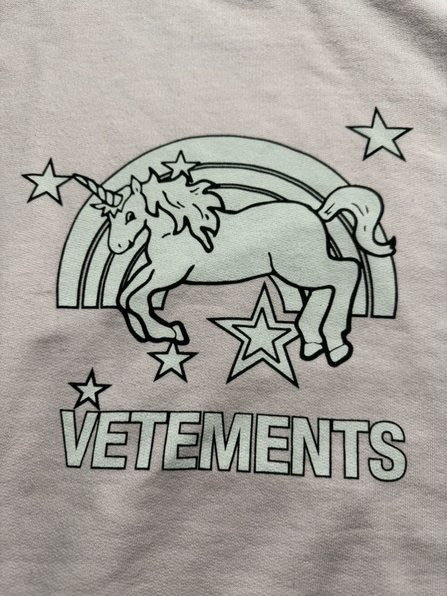 Vetements Vetements - Limited Edition 2018 Pink Unicorn Hoodie Size US M / EU 48-50 / 2 - 1 Thumbnail