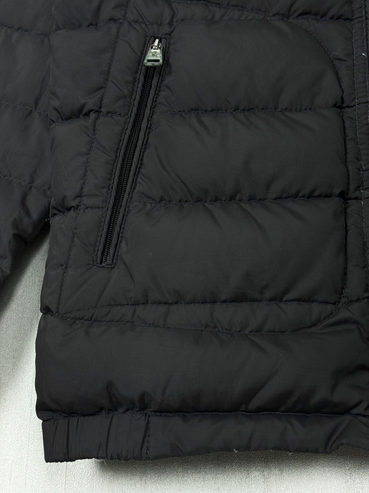 Moncler Moncler Kids Grey Down Puffer Jacket Size 11/146 Size XXS / US 00 / IT 34 - 7 Thumbnail