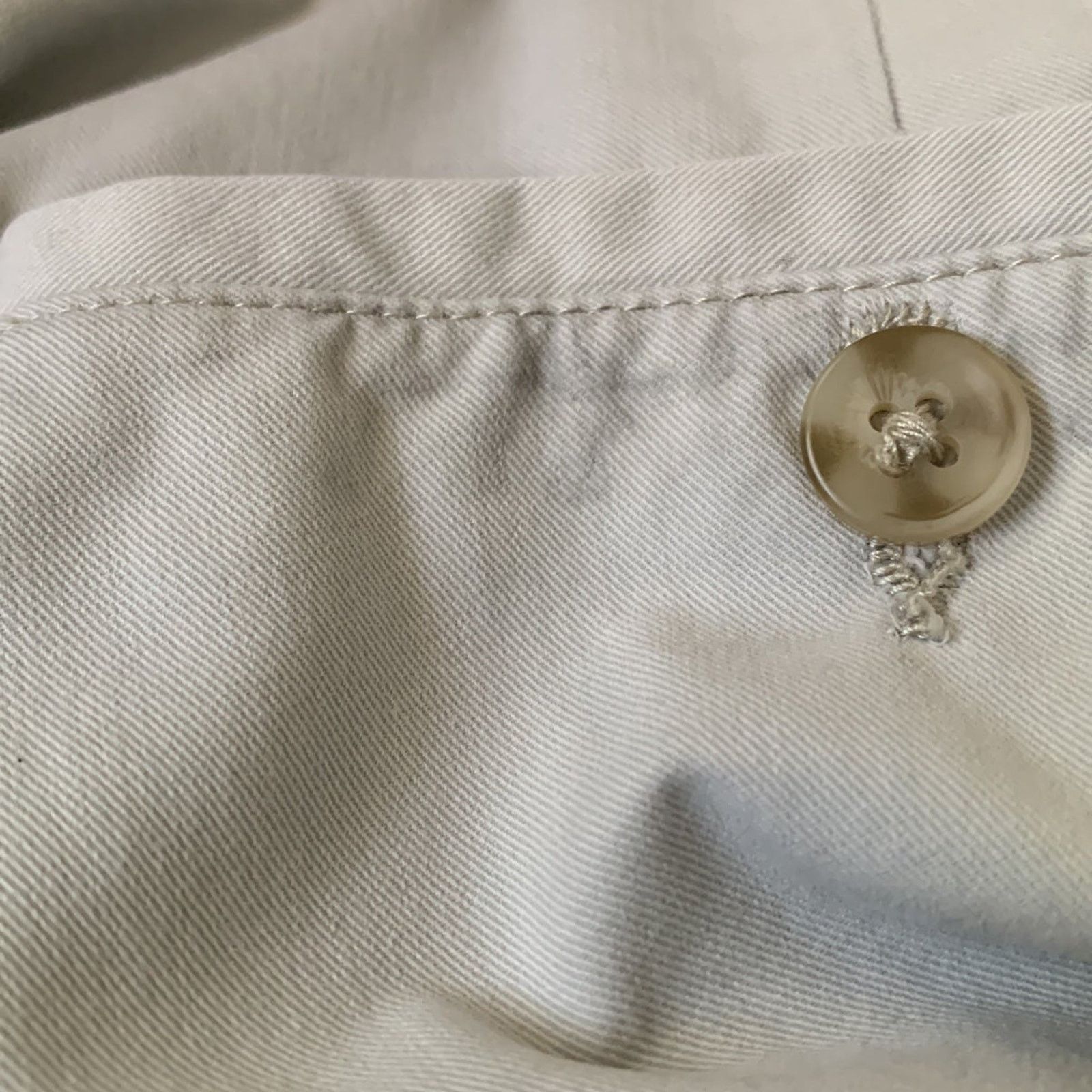 Greg Norman Greg Norman Men’s Size 40 Cargo Shorts Khaki Zipper Pockets Size US 40 / EU 56 - 8 Thumbnail