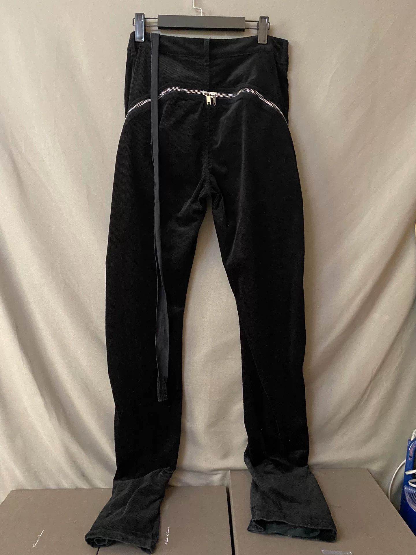 Rick Owens Rick Owens Corduroy White Casual Pants 26 Men Size US 26 / EU 42 - 1 Thumbnail